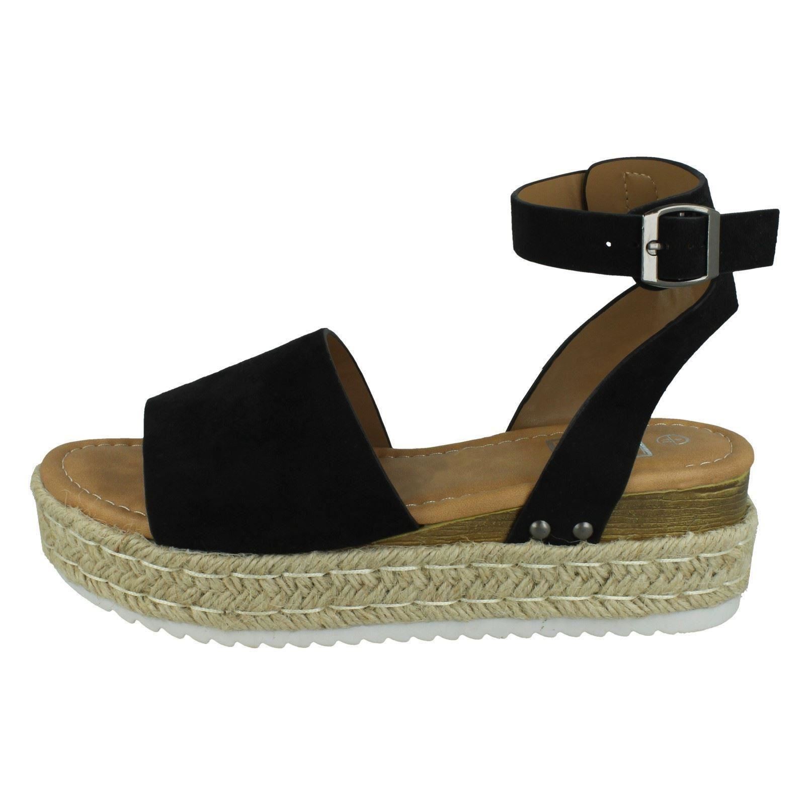 Down To Earth Ladies Flatform Ankle Strap Sandals - Picture 3 of 19