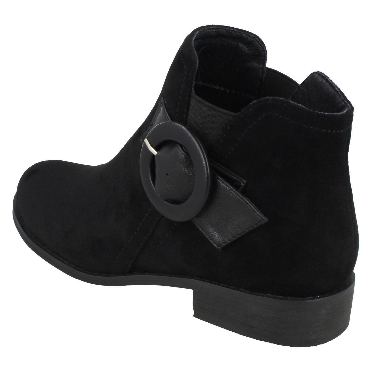 Botas al tobillo informales con hebilla para dama - Imagen 4 de 19