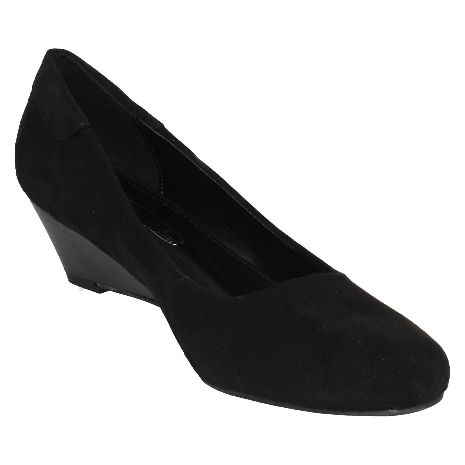 Ladies Spot On Low Wedge Court Shoes *F9R806* - Picture 4 of 37