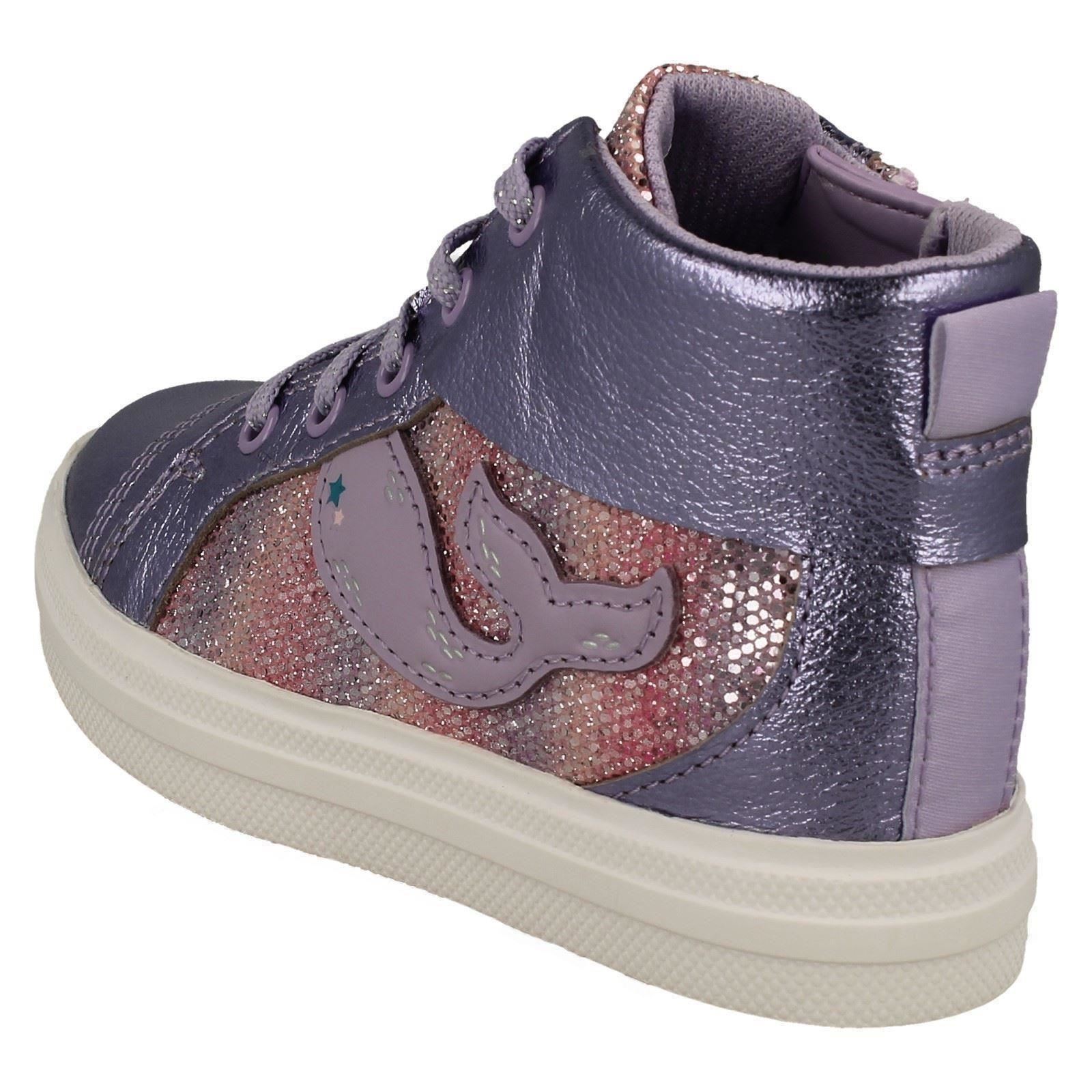Botines informales Clarks de cuero con cremallera y cordones para niños Nova City - Imagen 22 de 28
