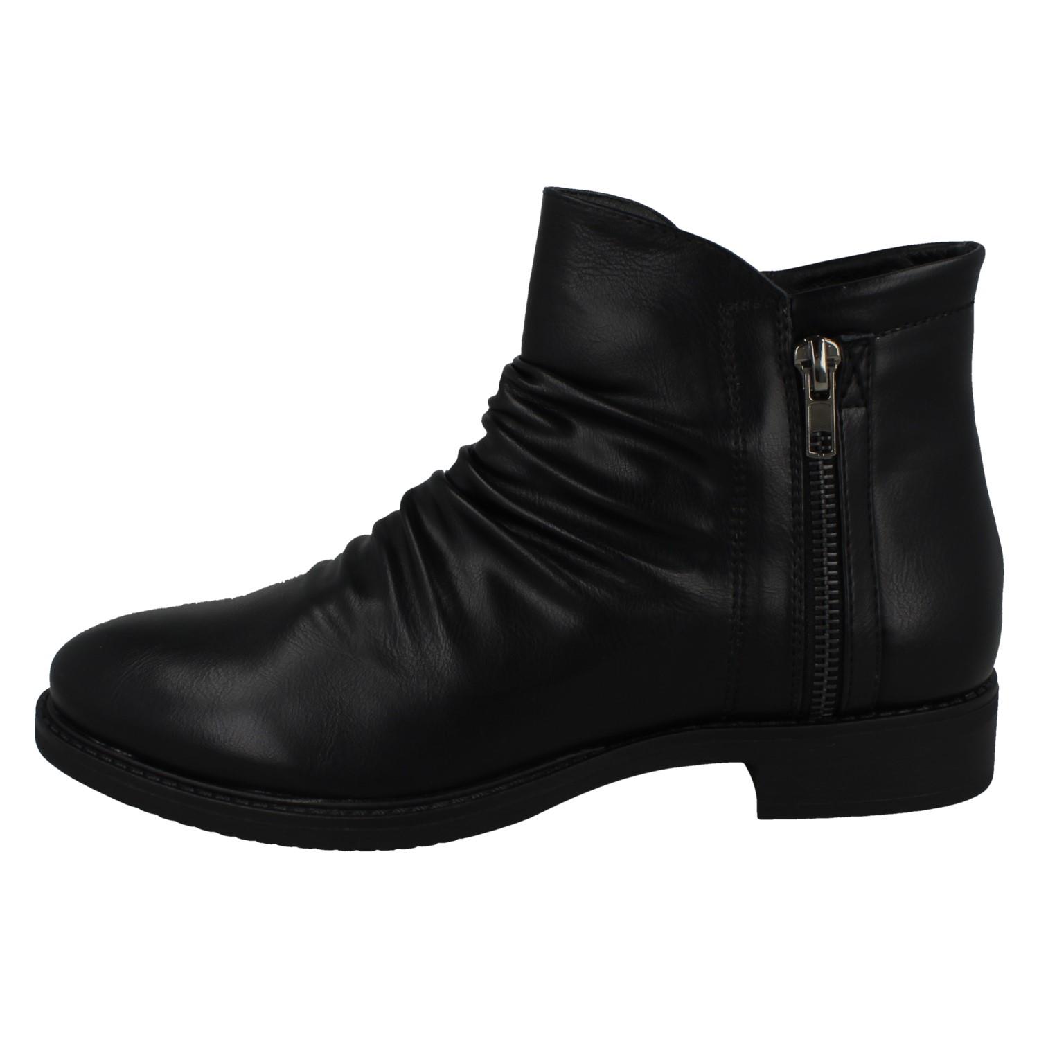 Ladies Spot On Low Heel Rouched Ankle Boot F51031 - Picture 3 of 19