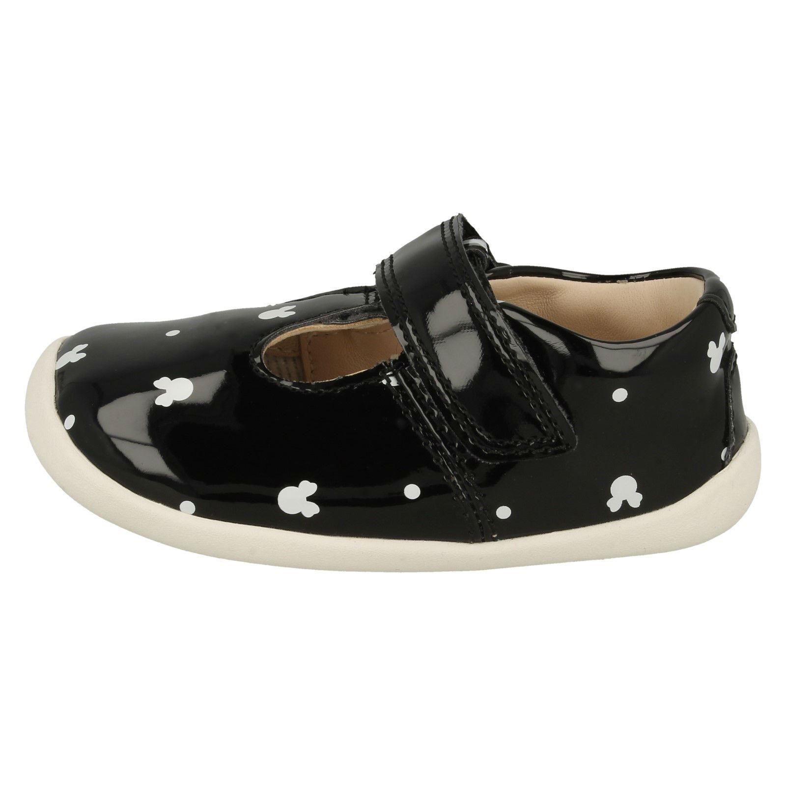 �Girls Clarks� Disney TBar Shoes Roamer Polka eBay �Girls Clarks� Disney TBar Shoes Roamer Polka eBay