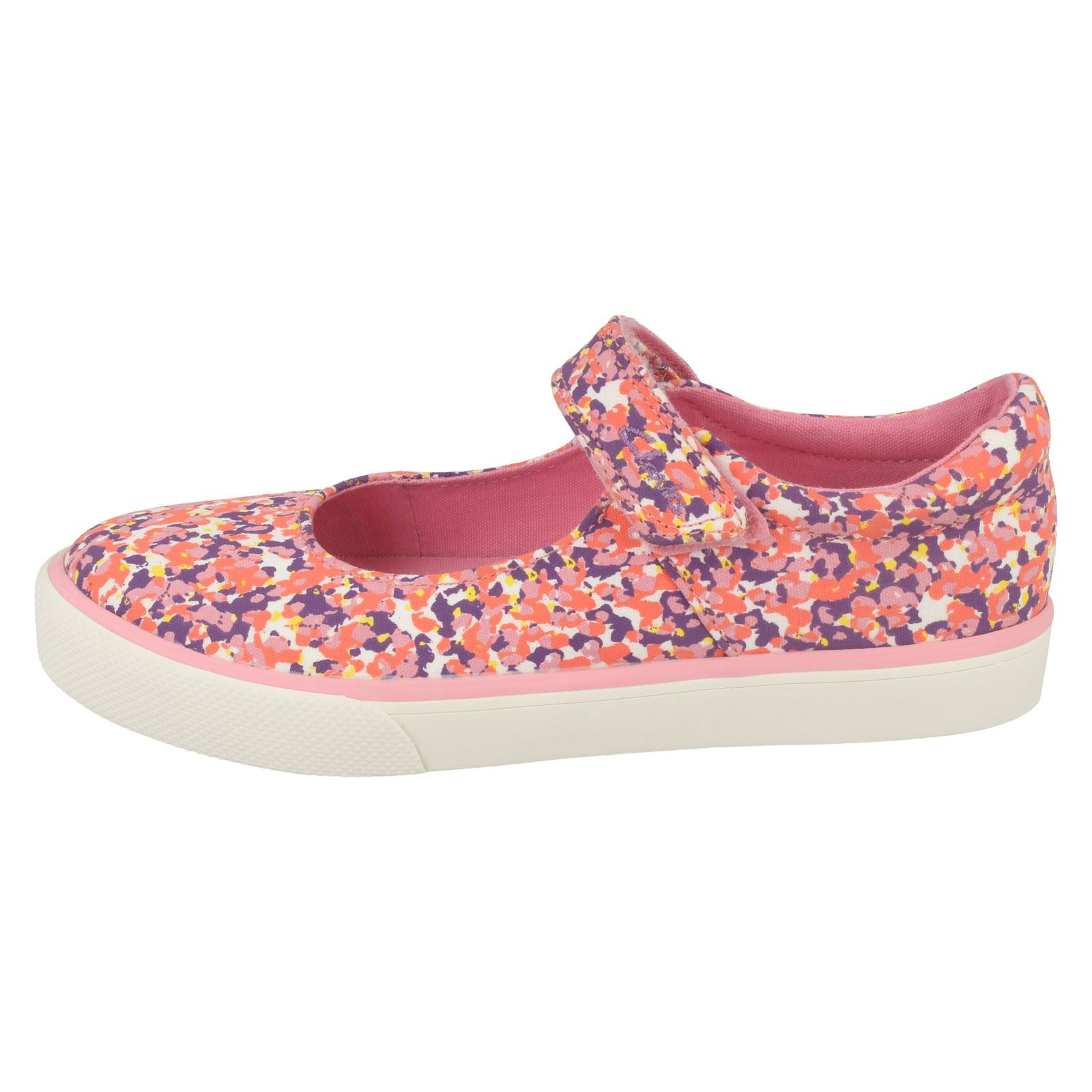Girls Clarks Casual Flat Shoes /'Brill Gem/'