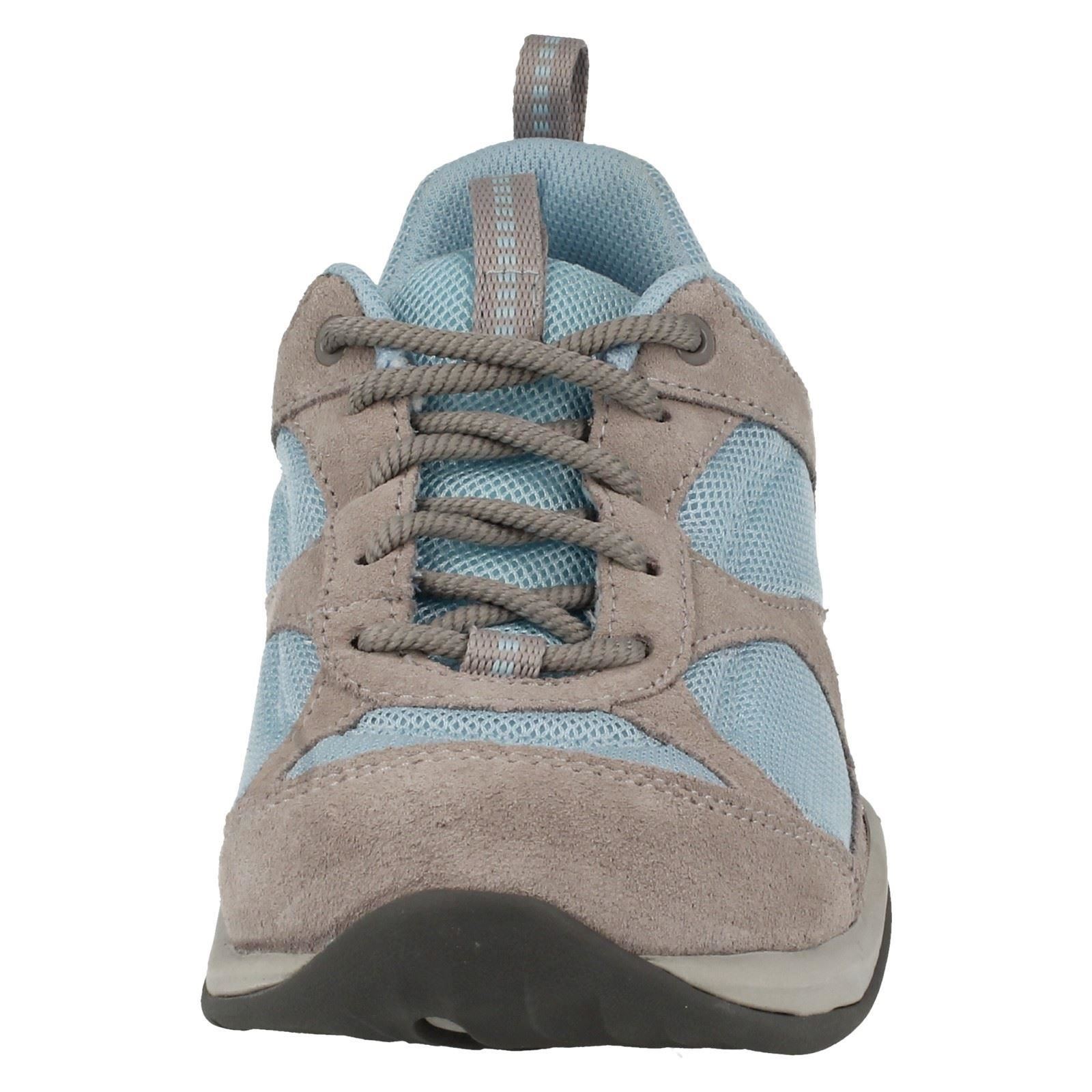 clarks ladies trainers wide fit
