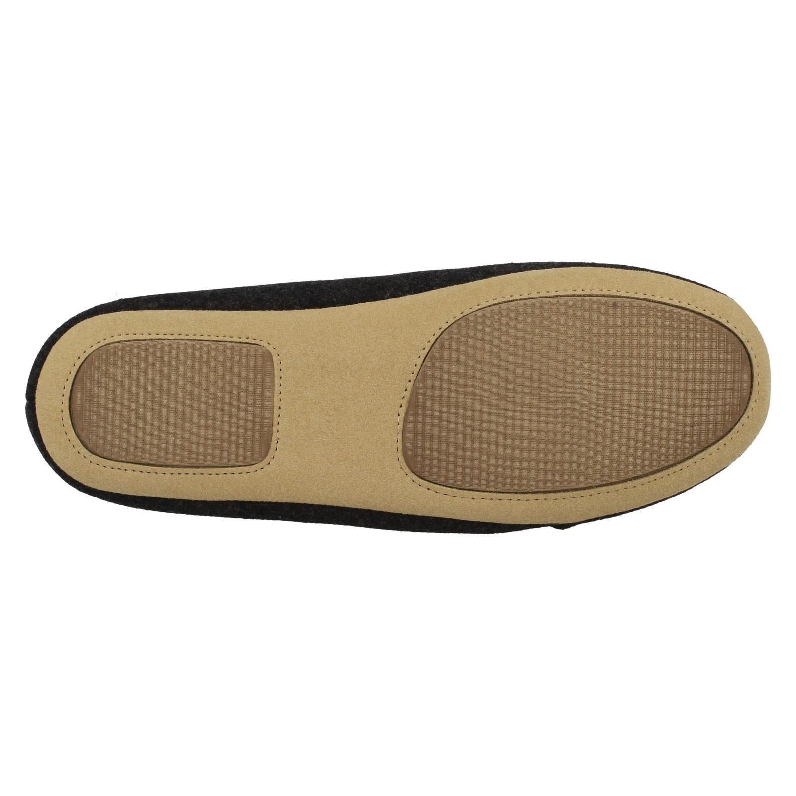 clarks womens slippers size 7