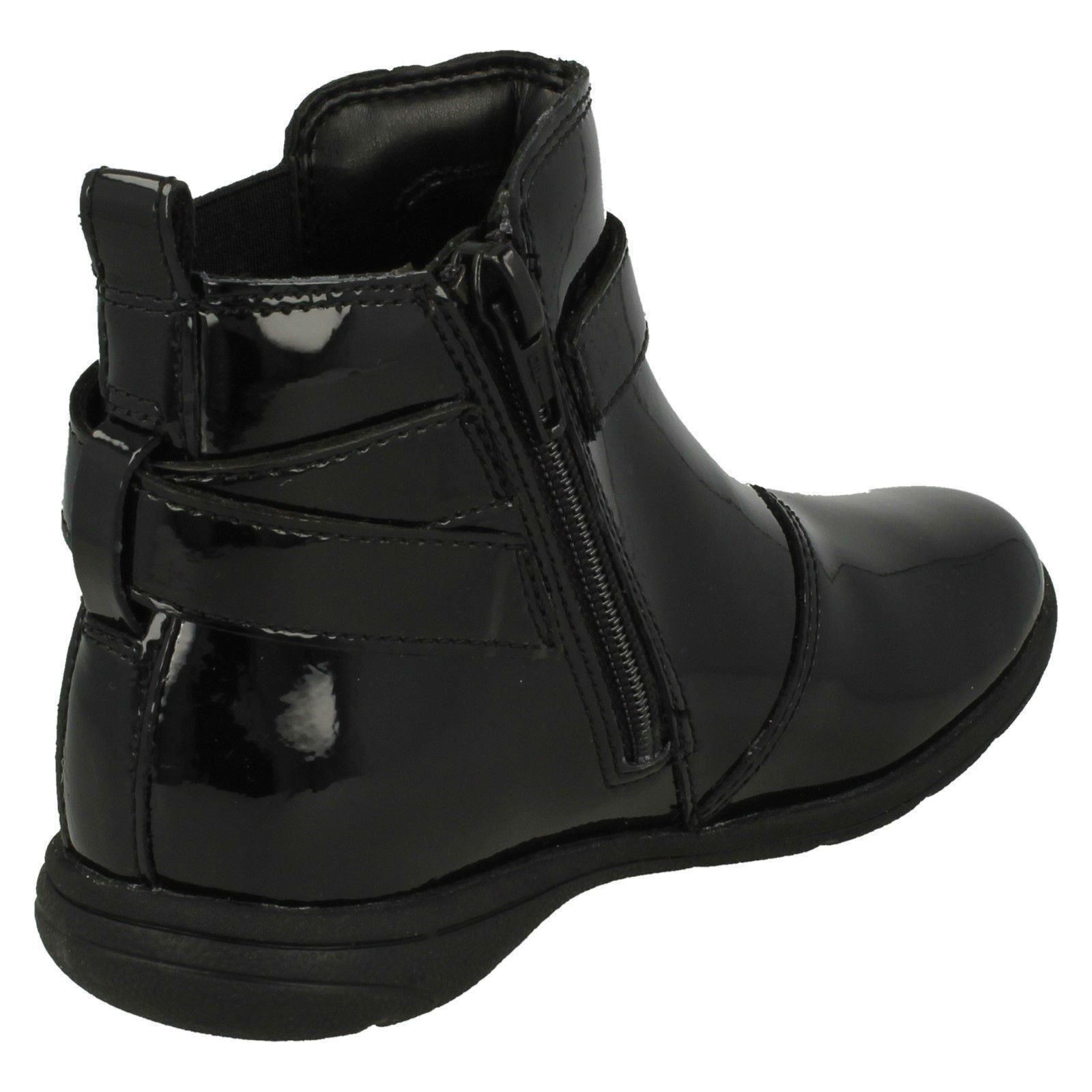 'venture Move Clarks detallados Botines Girls Black Buckle Cqw4xfx8g