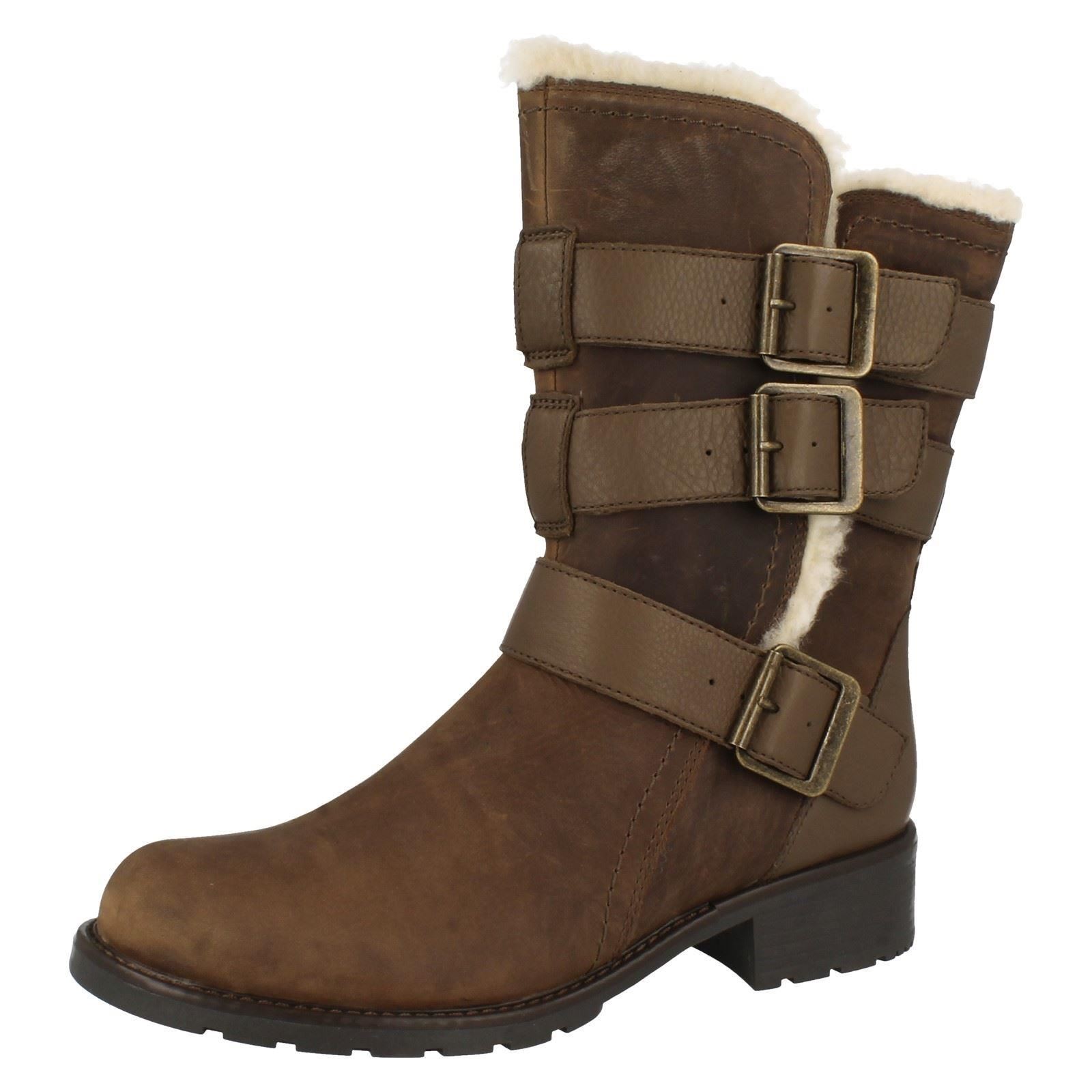 Descuento Descuento Descuento de la marca Botas Estilo Casual Damas Clarks Orinoco floración de utilidad 91a078 Descuento Descuento Descuento de la marca Botas Estilo Casual Damas Clarks Orinoco floración de utilidad 91a078