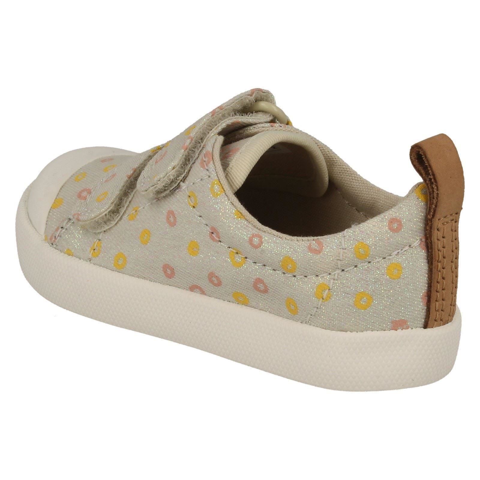 /'Halcy Hati/' Infant Girls Clarks Machine Washable Summer Doodles