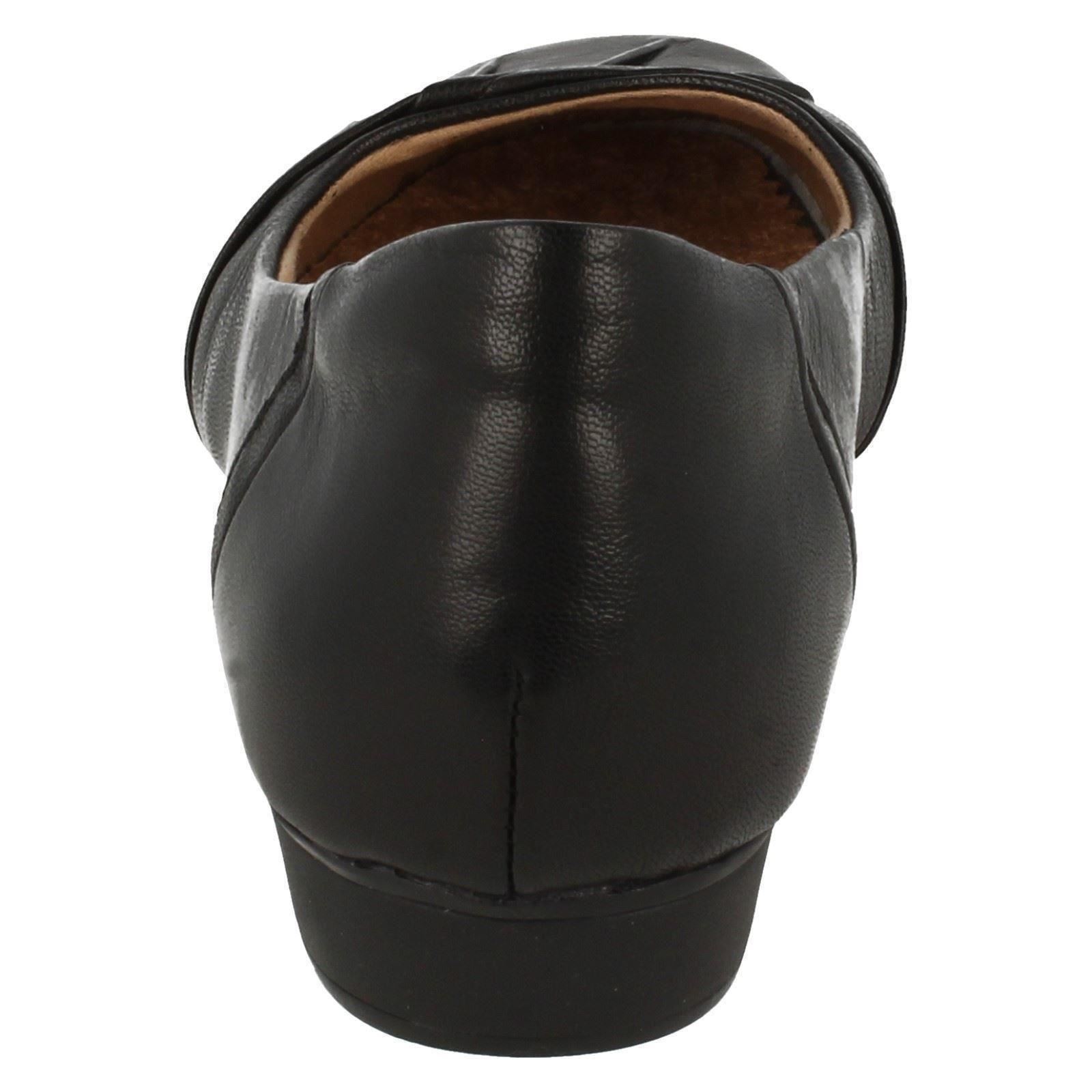 Fria Slip Shoes Smart Clarks Blanche Donna On Ballerina Nera qOXavwqx