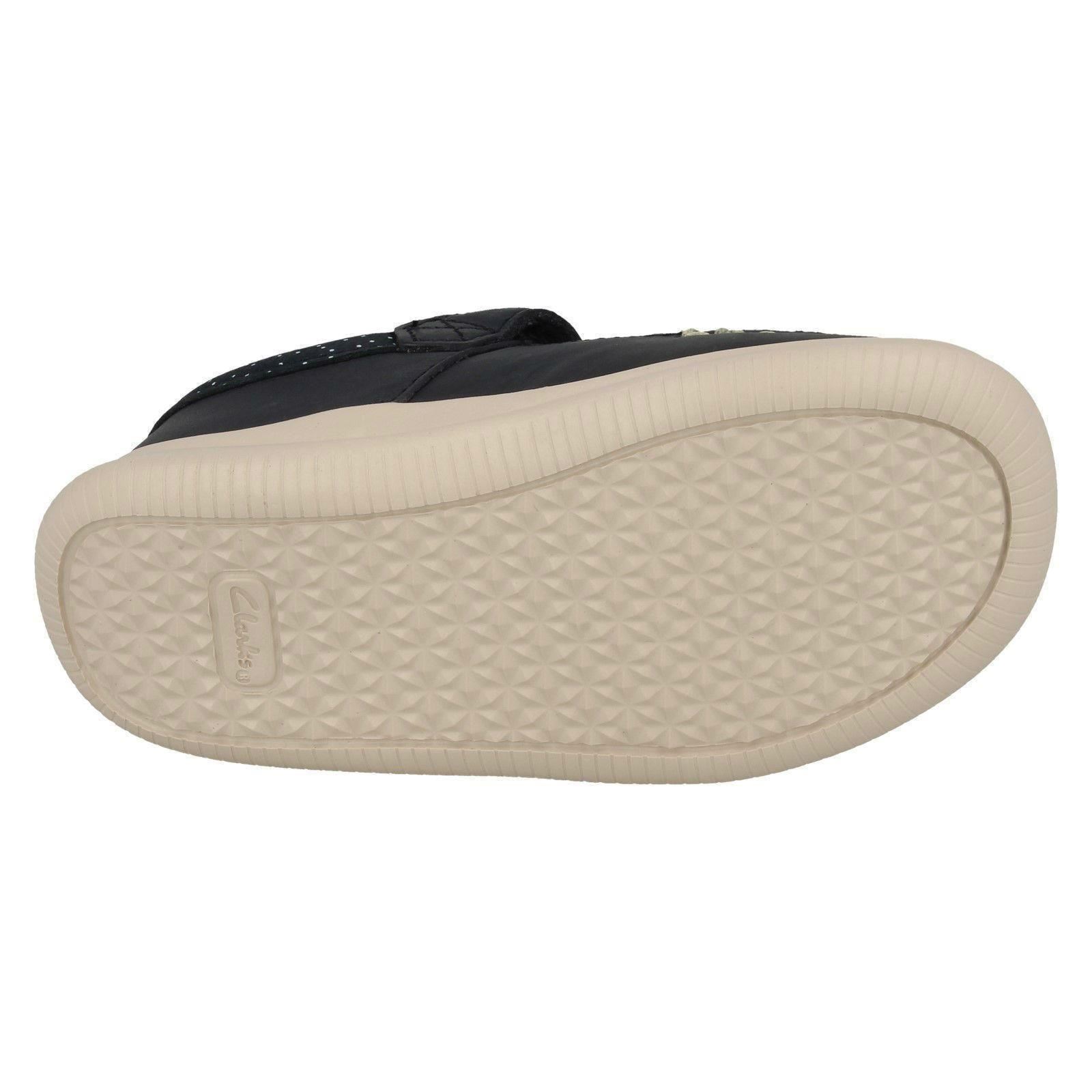 Girls Clarks Casual T-Bar Shoes 'Cloud Rosa' - Picture 15 of 27