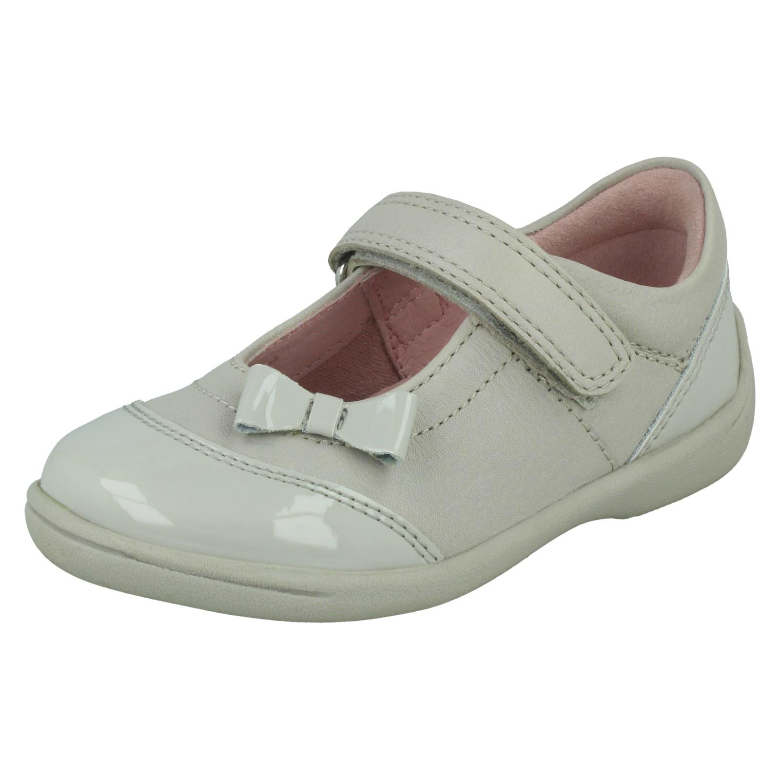 Girls Startrite Mary Jane Style Ballerinas 'Twizzle' - Picture 11 of 19