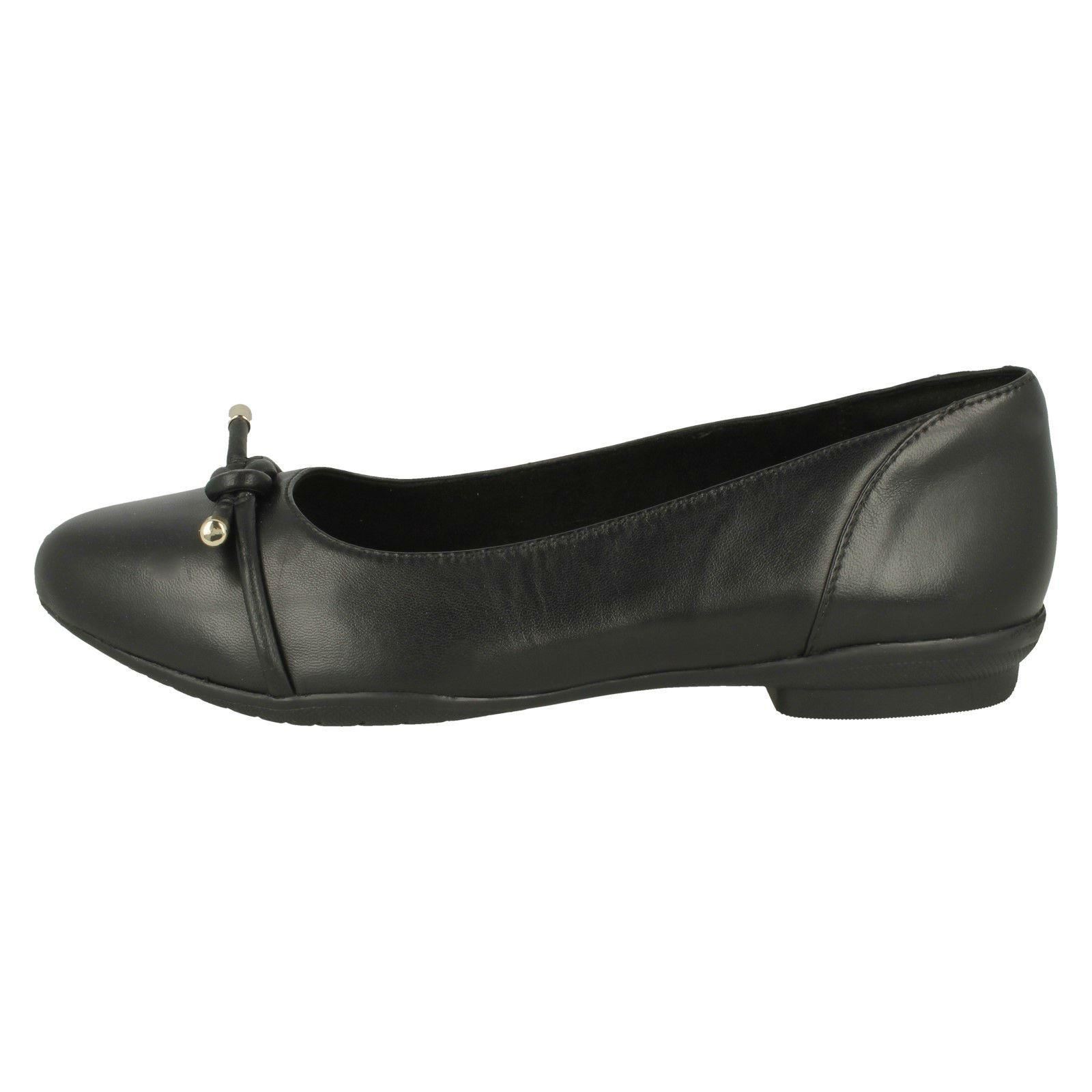Damen Clarks Flache Ballerinas /'Neenah Mohnblumen/'