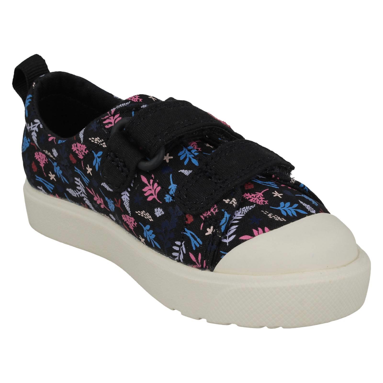 Leichte Canvas-Schuhe mit Clarks-Muster und Details für Kinder *City Bright* - Bild 59 von 64