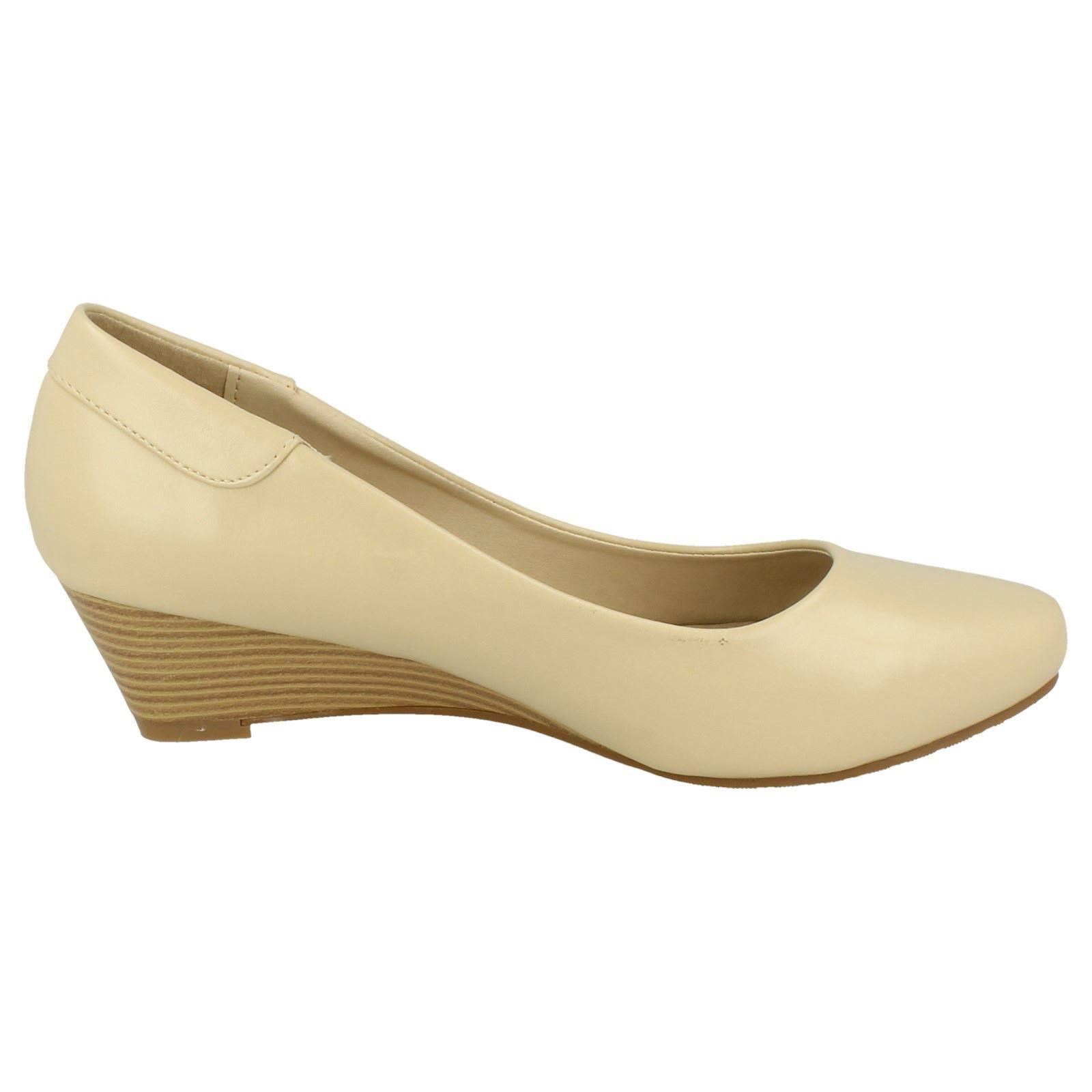 Ladies Spot On Low Wedge Court Shoes *F9R806* - Picture 14 of 37