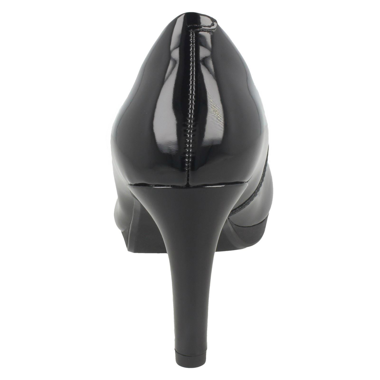 clarks crisp kendra black patent