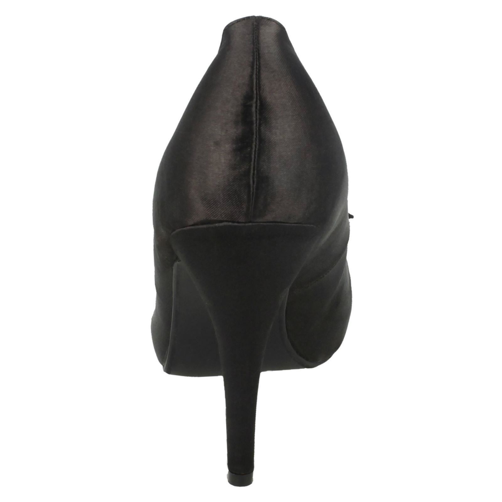 Tacones con punta de peep para dama - Imagen 6 de 28