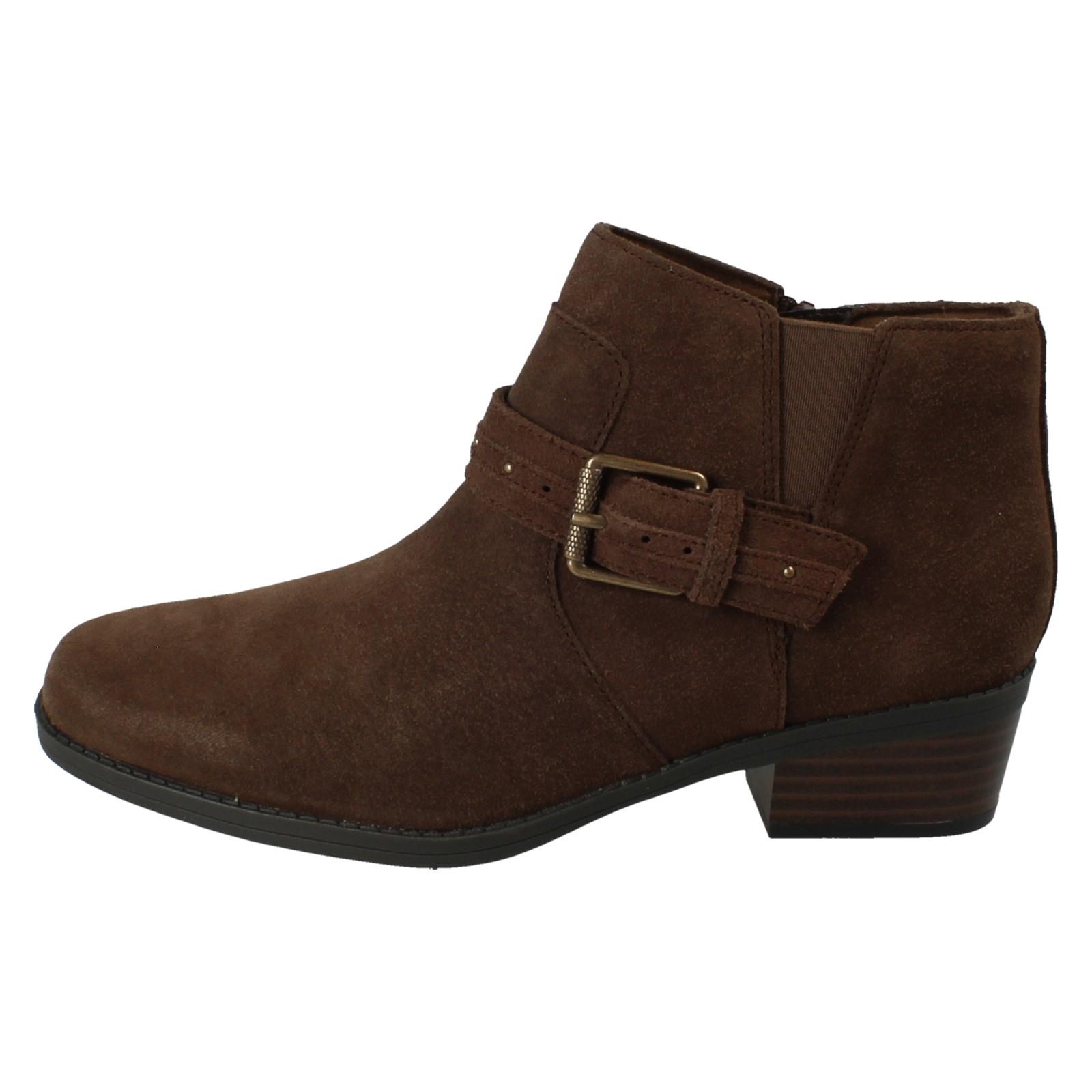 Femmes Clarks Bloc Talon Daim / Leather Smart Bottines Fermeture Éclair Danyelle - Picture 12 of 19