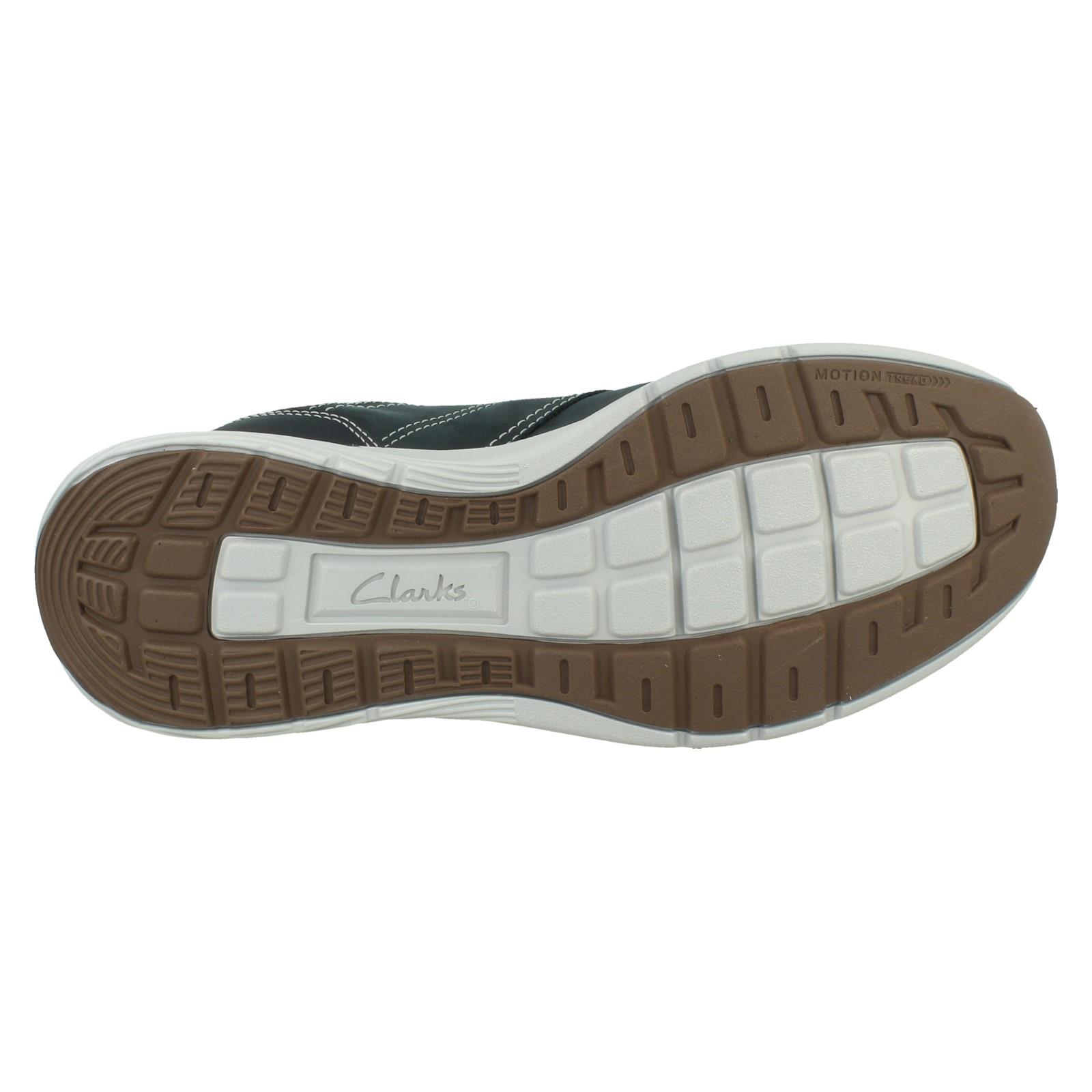 Entrenadores informales con cordones de cuero nobuck Clarks para hombre: Motion Trek LX - Imagen 10 de 19