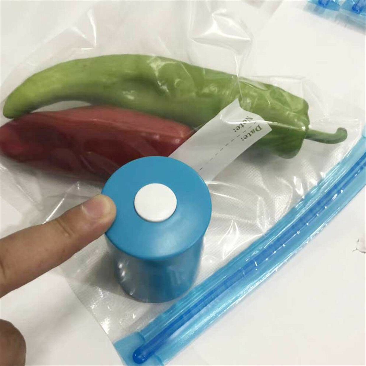 Blue Mini Vacuum Sealer Machine For Food Preservation With 6 Bags Easy to use