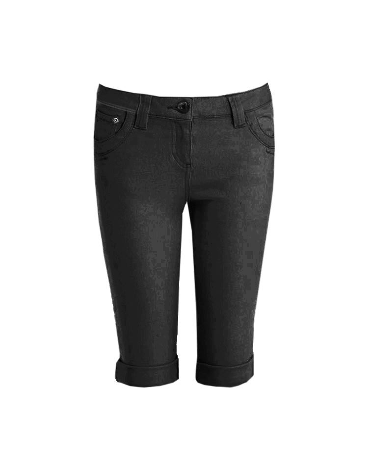 Summer Cropped Trousers A pair of pants for every woman's style. Wide legged and comfortable pieces or skinny fits. Appliques, masculine cuts and original prints are key this season.
