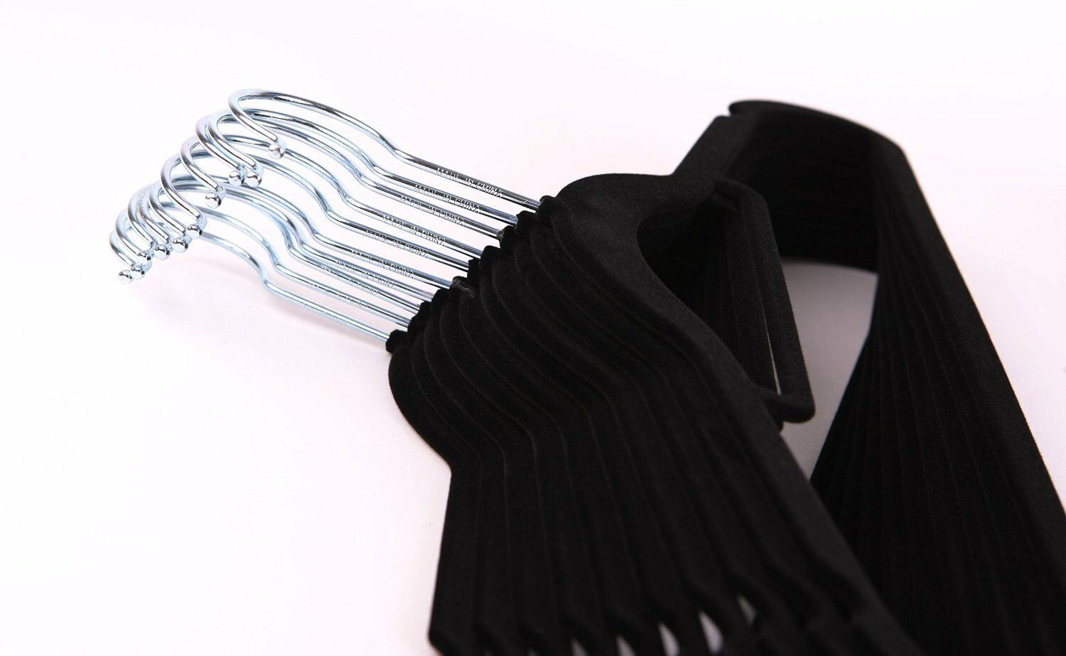 10 PIEZAS ROPA DE TERCIOPELO FLOCADO FUERTE TACTO SUAVE PERCHAS AHORRANDO ESPACIO ADULTO - Imagen 9 de 13