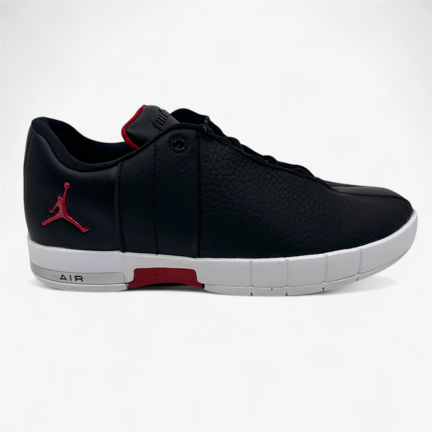 Nike Air Jordan Team Elite TE 2 Low Black Red 100% Auth Us size 9.5 Jordan TE 2 Low Black for Sale | Authenticity Guaranteed | eBay main image 2