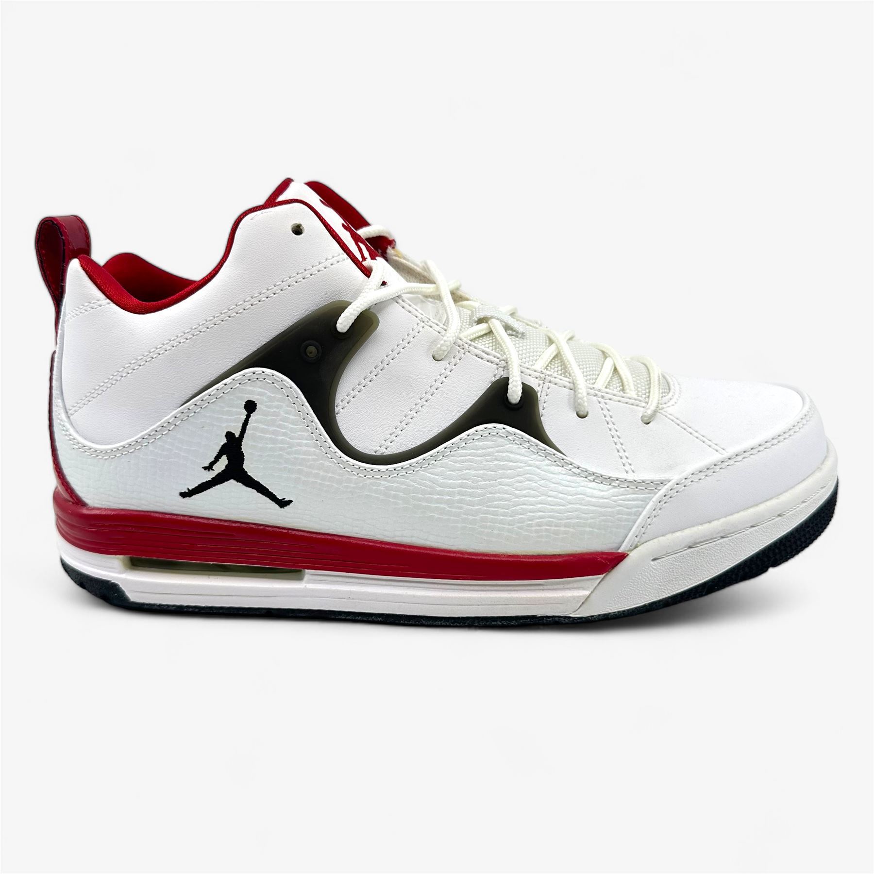 Y7 Jordan Flight TR 97 Mid White Black Gym Red Mens Athletic Sneaker