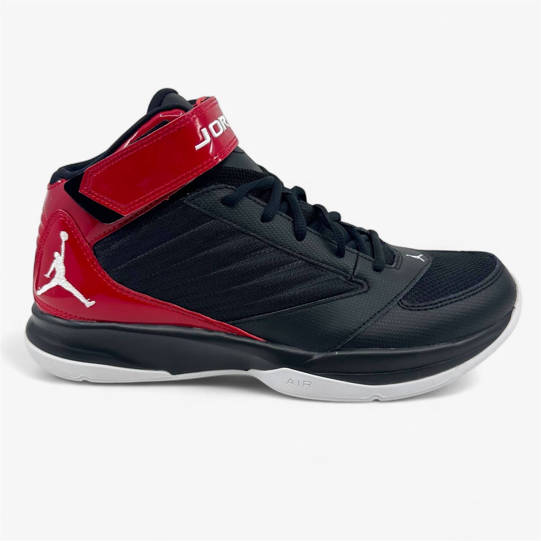 Jordan BCT Mid 3 Black White Gym Red Mens Athletic Sneaker Jordan BCT MID 3 Men main image 4