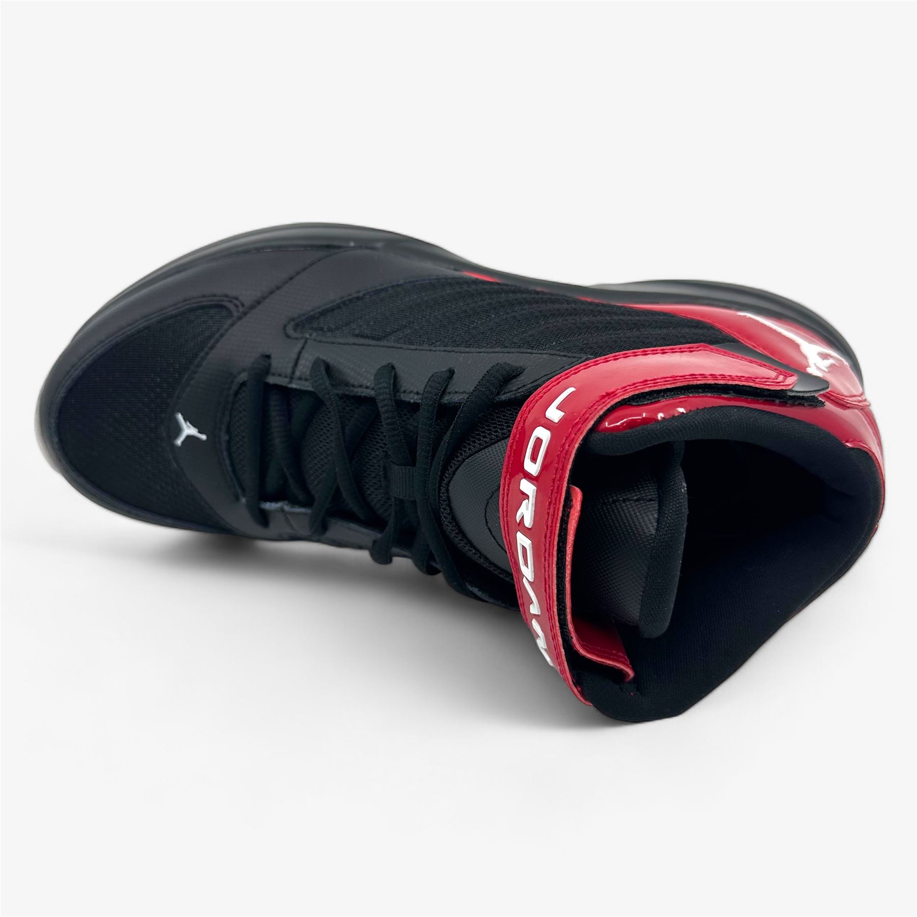 Jordan BCT Mid 3 Black White Gym Red Mens Athletic Sneaker  display picture 3