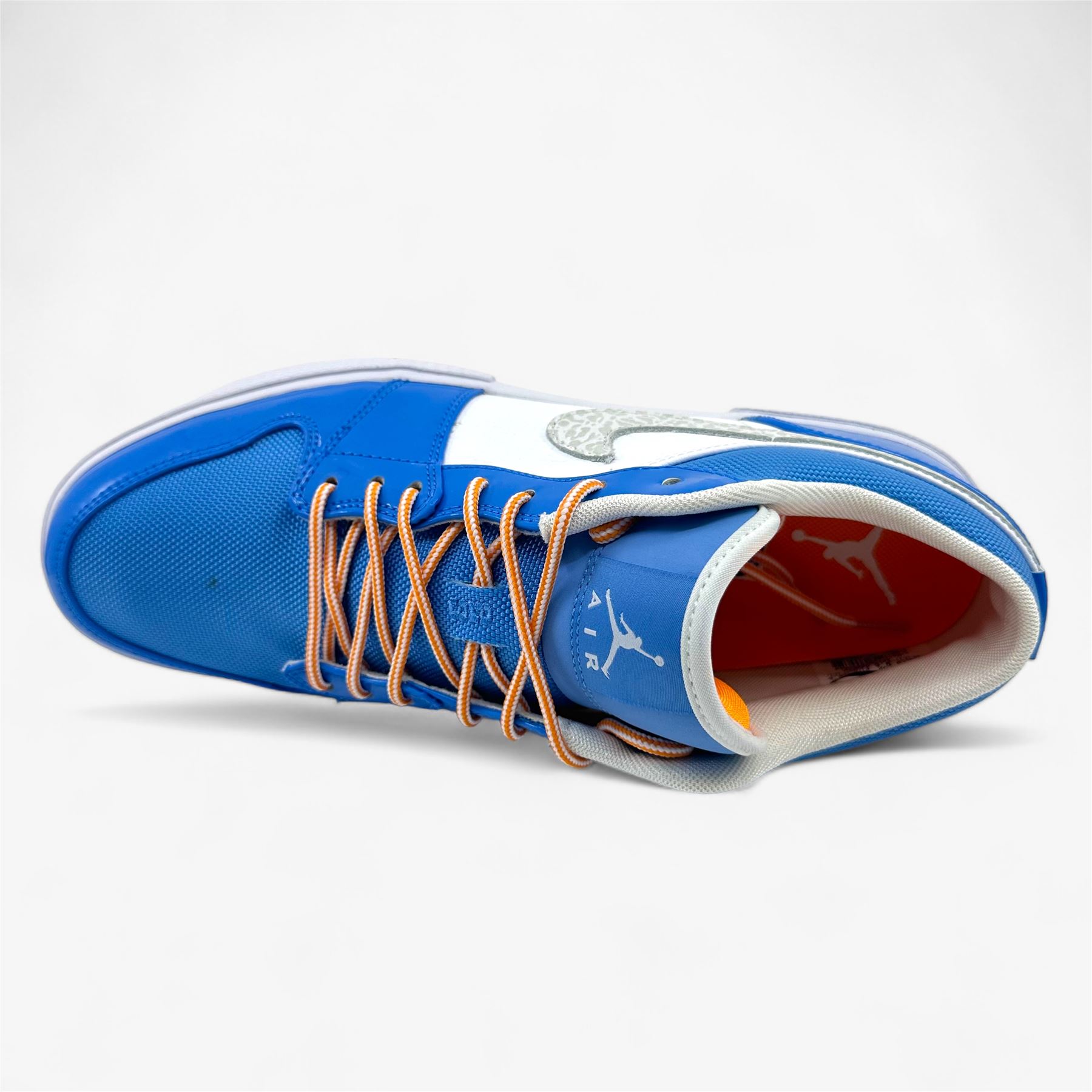 Jordan Air Jordan Retro V.1 White Italy University Blue Mens  display picture 1