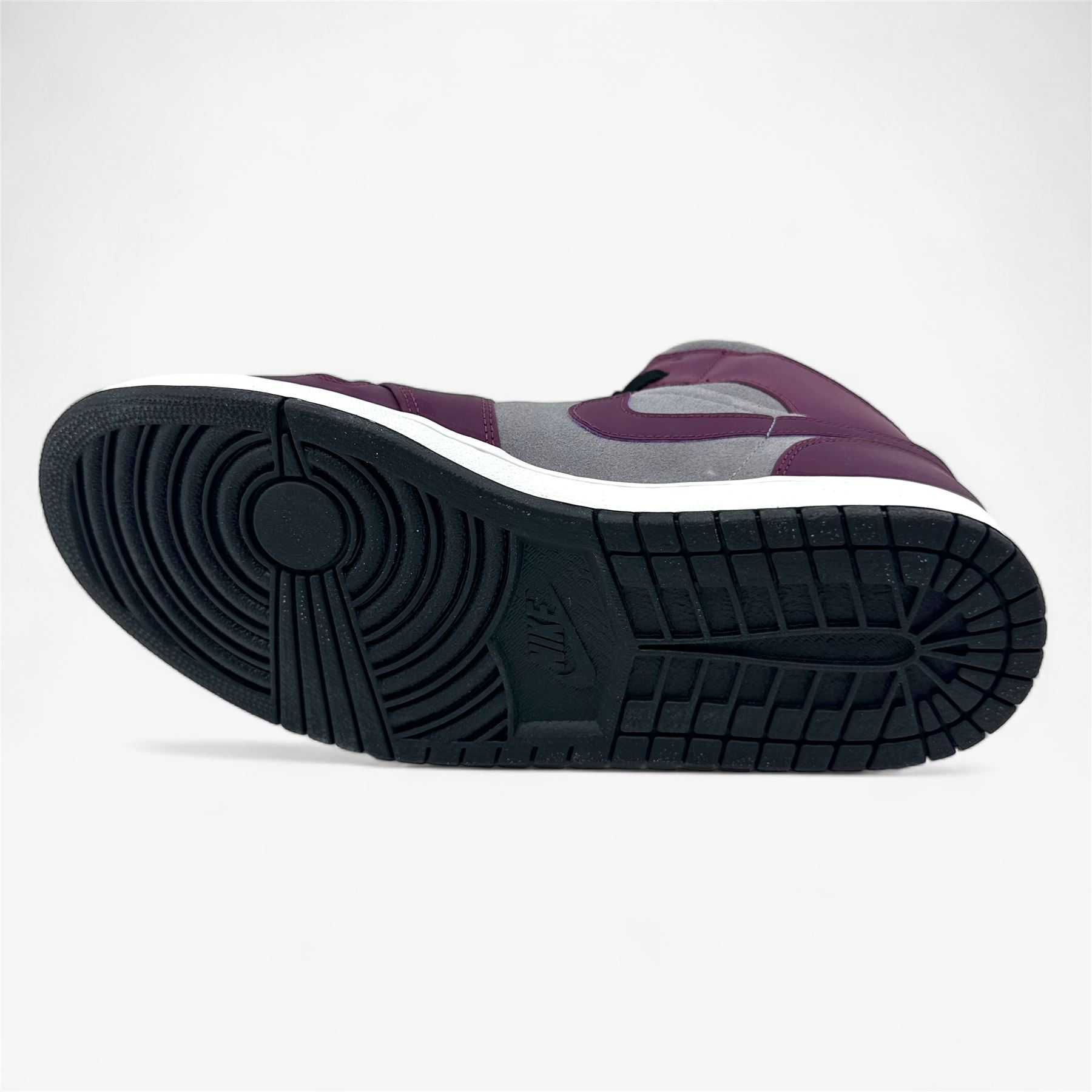 Jordan Air Jordan 1 Phat Bordeaux Stealth Black White Mens  display picture 3
