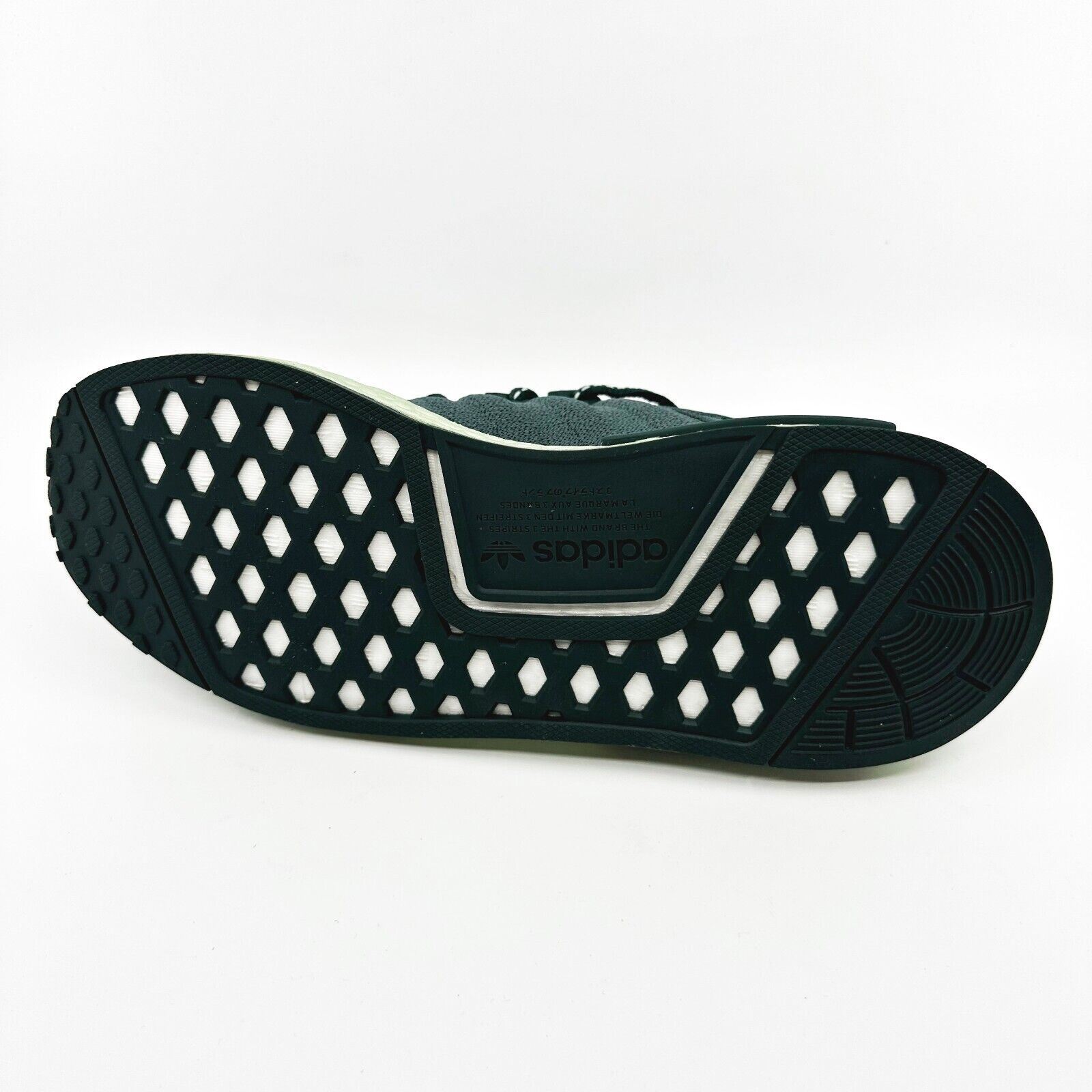 adidas gazelle silver green womens Adidas NMD R1 Primeknit Linen Pack Khaki NOIRFONCE Sneakers main image 0
