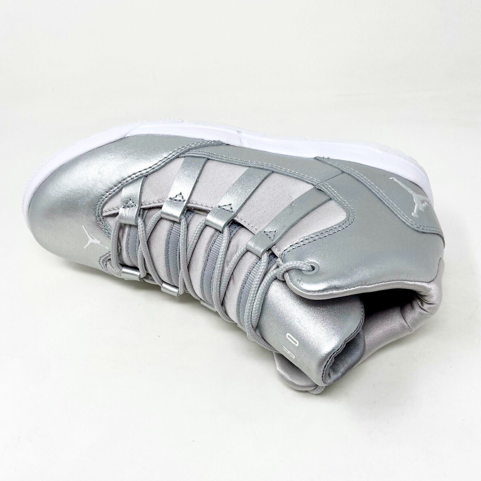 Jordan Max Aura SE Metallic Silver Grade School Kids Shoes