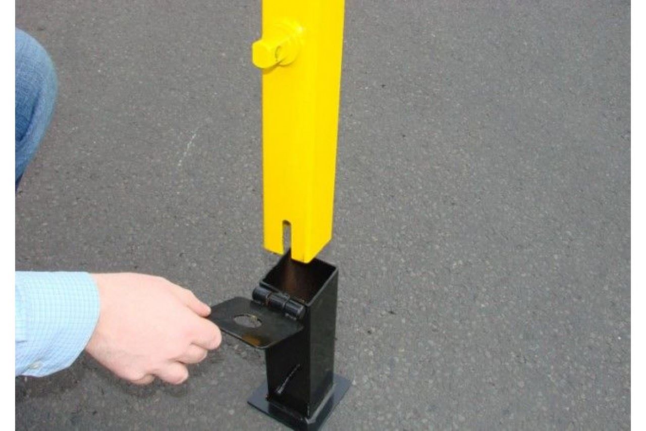 MAYPOLE REMOVABLE SECURITY POST DRIVEWAY BOLLARD CAR CARAVAN + LOCK 5013008097311 eBay