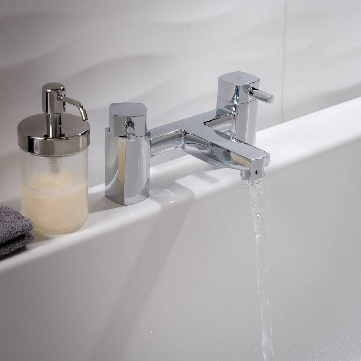 Modern Bathroom Square Basin Tap Bath Filler Shower Mixer Chrome Sink