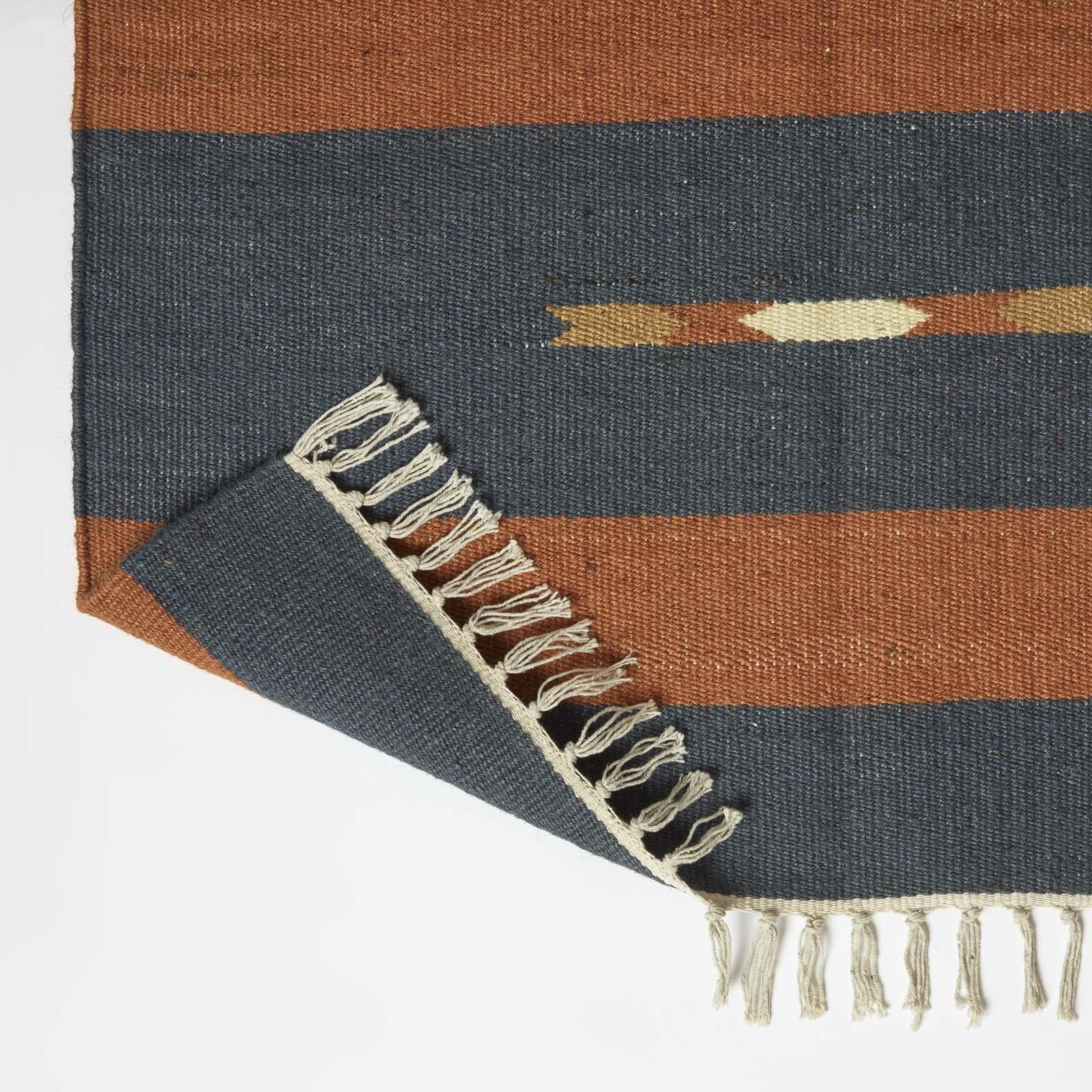 Handwoven Kilim Rug Runner Cotton & Jute in Traditional Pattern with Tassels - Picture 8 of 15