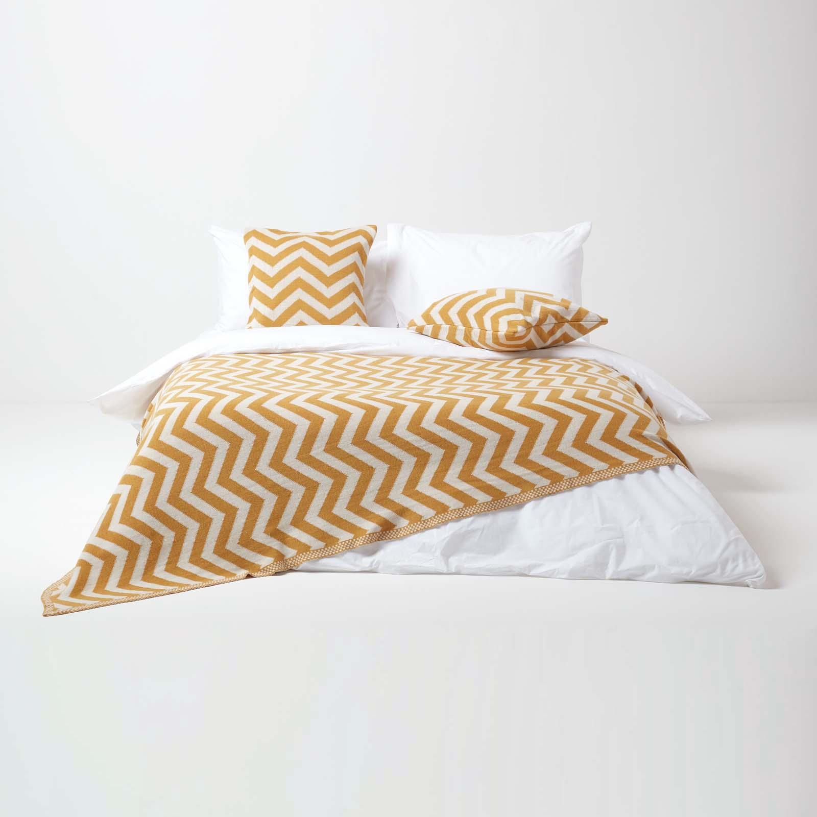 Soft Knitted Cotton Chevron Stripe Geometric Pattern Bed or Sofa Throw - Picture 11 of 16