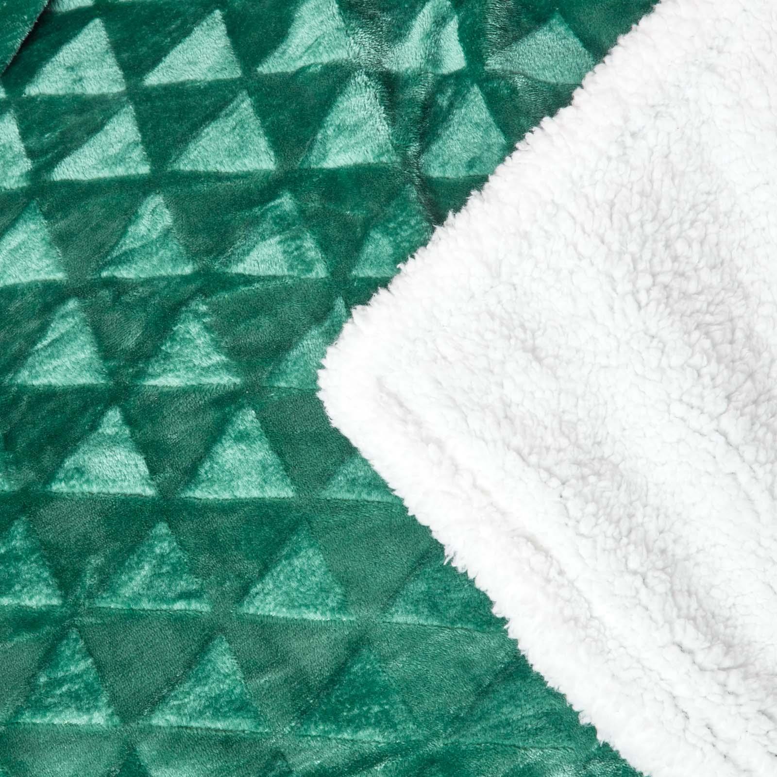Velvet Throw Over Sofa Bedspread Geometric Triangle Soft Bed Protector Cover - Picture 20 of 74