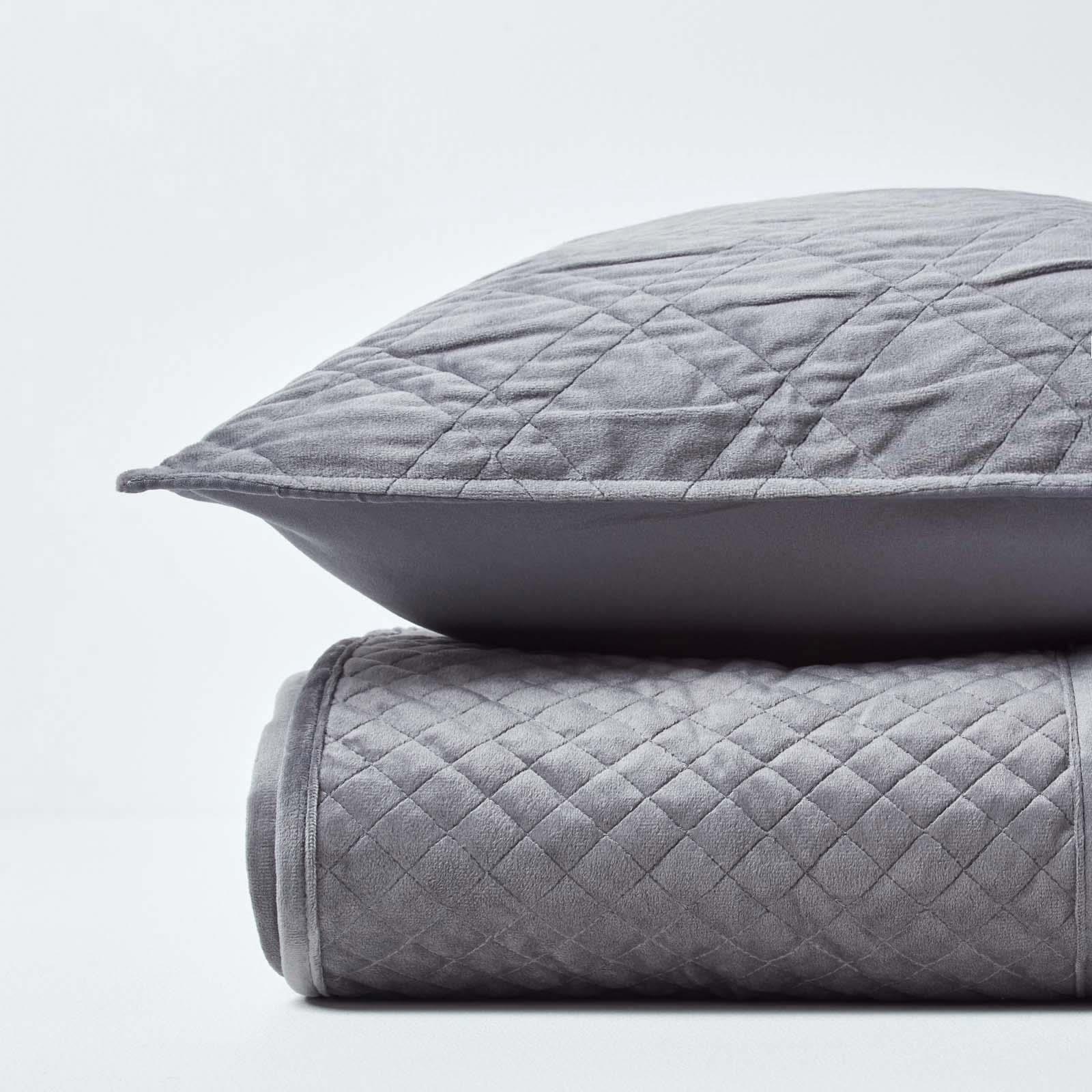 Quilted Velvet Bedspread Geometric Bed Throw Super Soft Coverlet Quilt Blanket - Picture 13 of 35