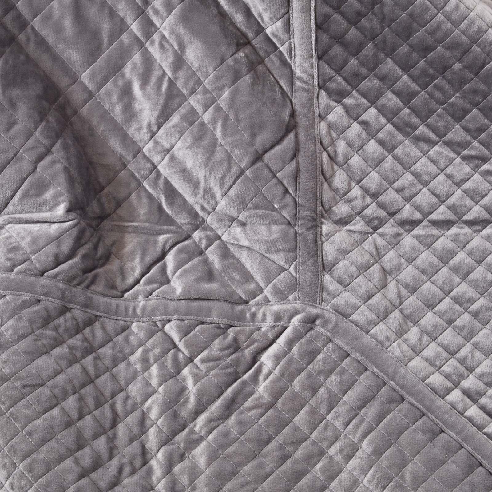 Quilted Velvet Bedspread Geometric Bed Throw Super Soft Coverlet Quilt Blanket - Picture 10 of 35