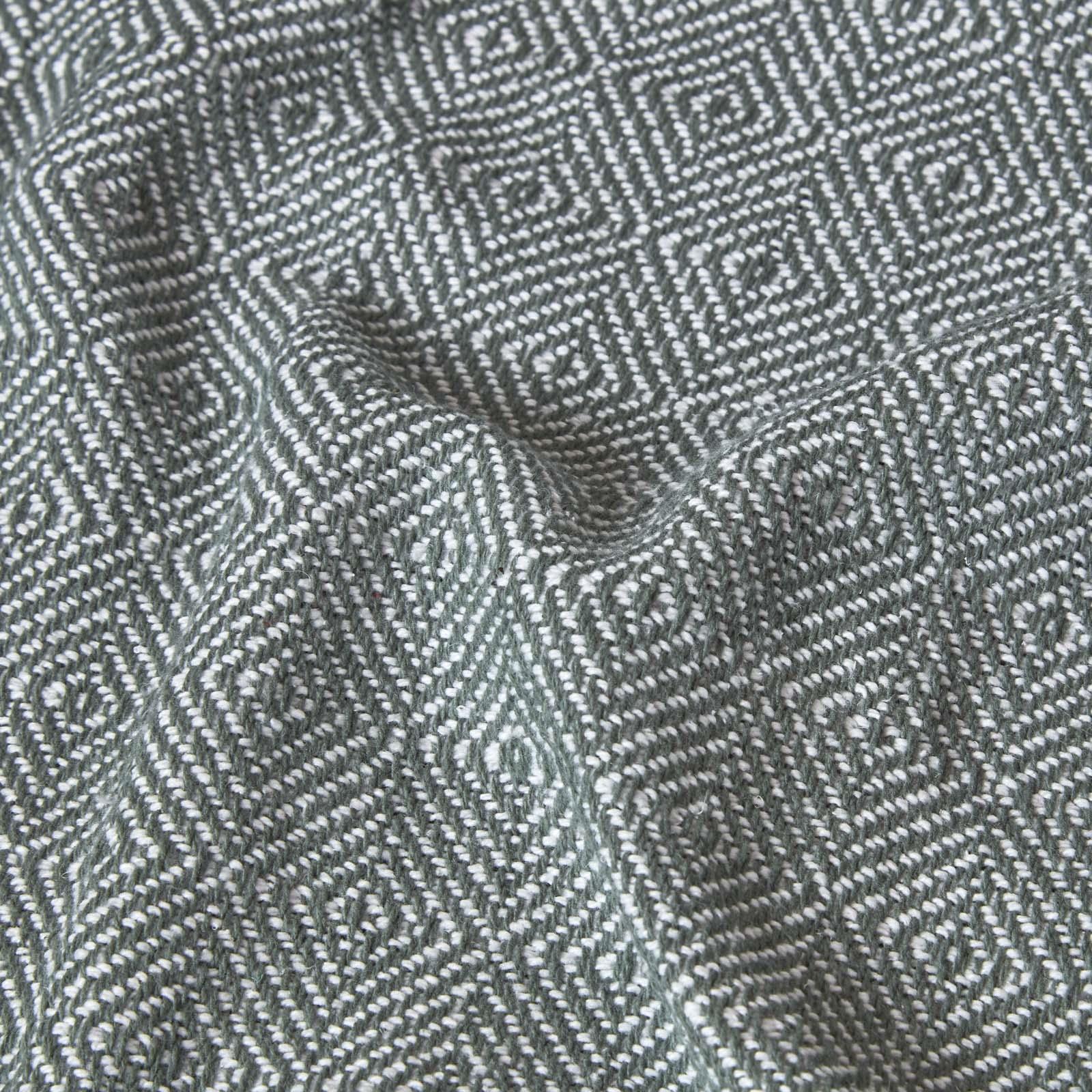 100% Cotton Lightweight Handwoven Textured "MALDA" Throw Blanket with Tassels - Picture 9 of 16