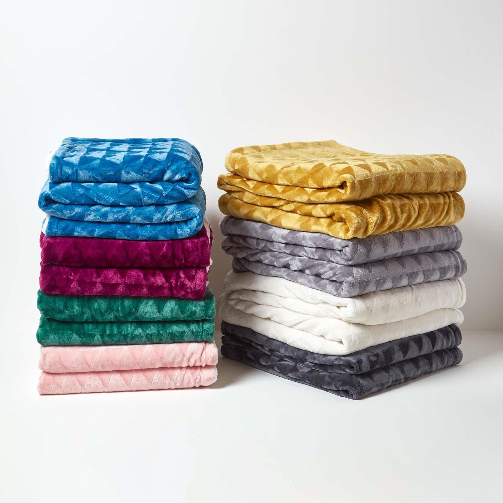 Velvet Throw Over Sofa Bedspread Geometric Triangle Soft Bed Protector Cover - Picture 42 of 74