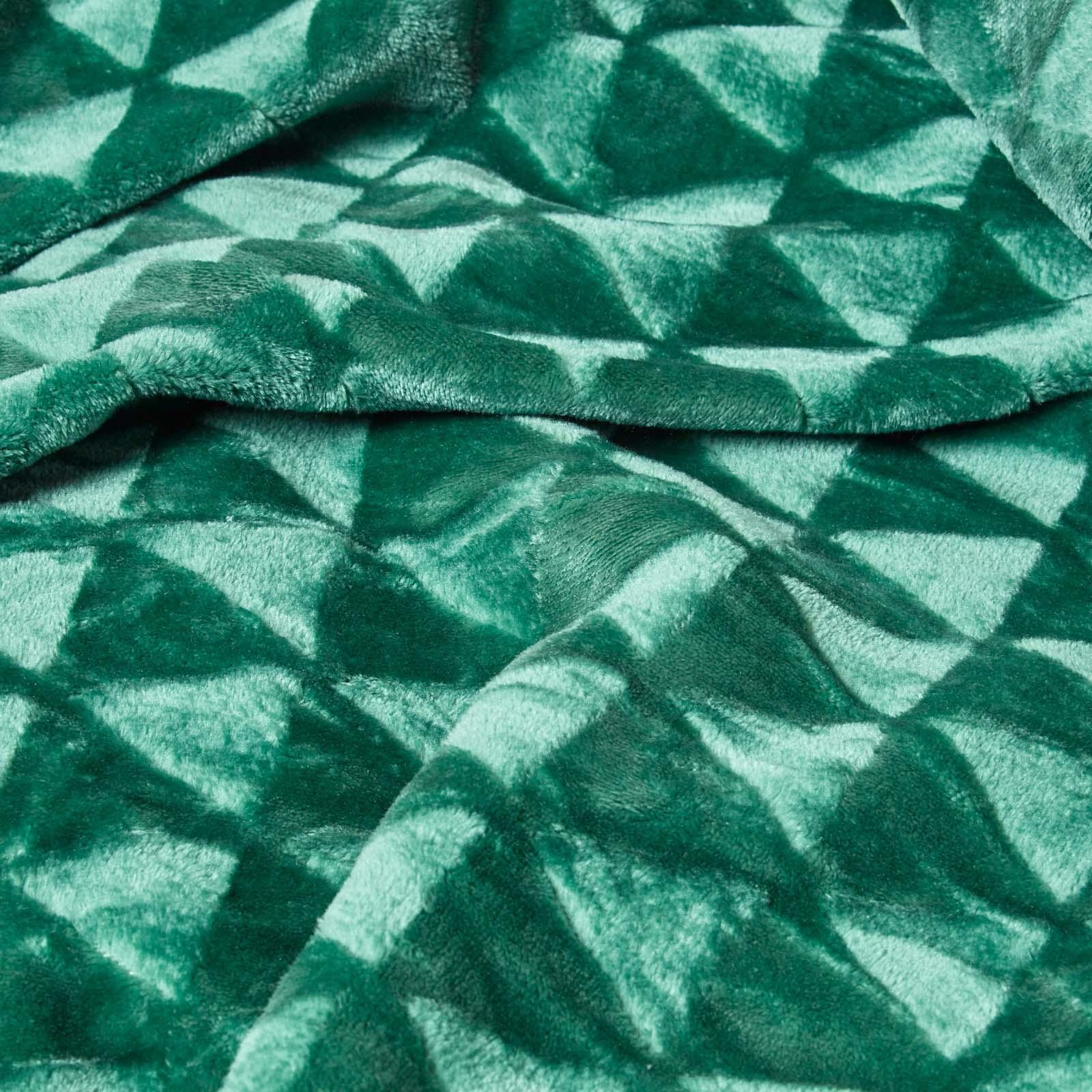 Velvet Throw Over Sofa Bedspread Geometric Triangle Soft Bed Protector Cover - Picture 19 of 74