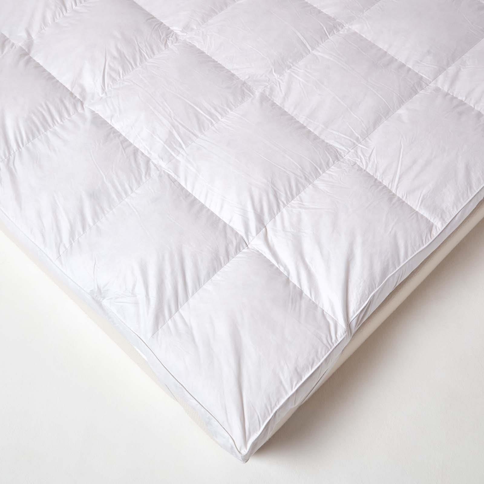Homescapes Goose Feather Bed Mattress Topper 7cm Thick - Picture 8 of 17