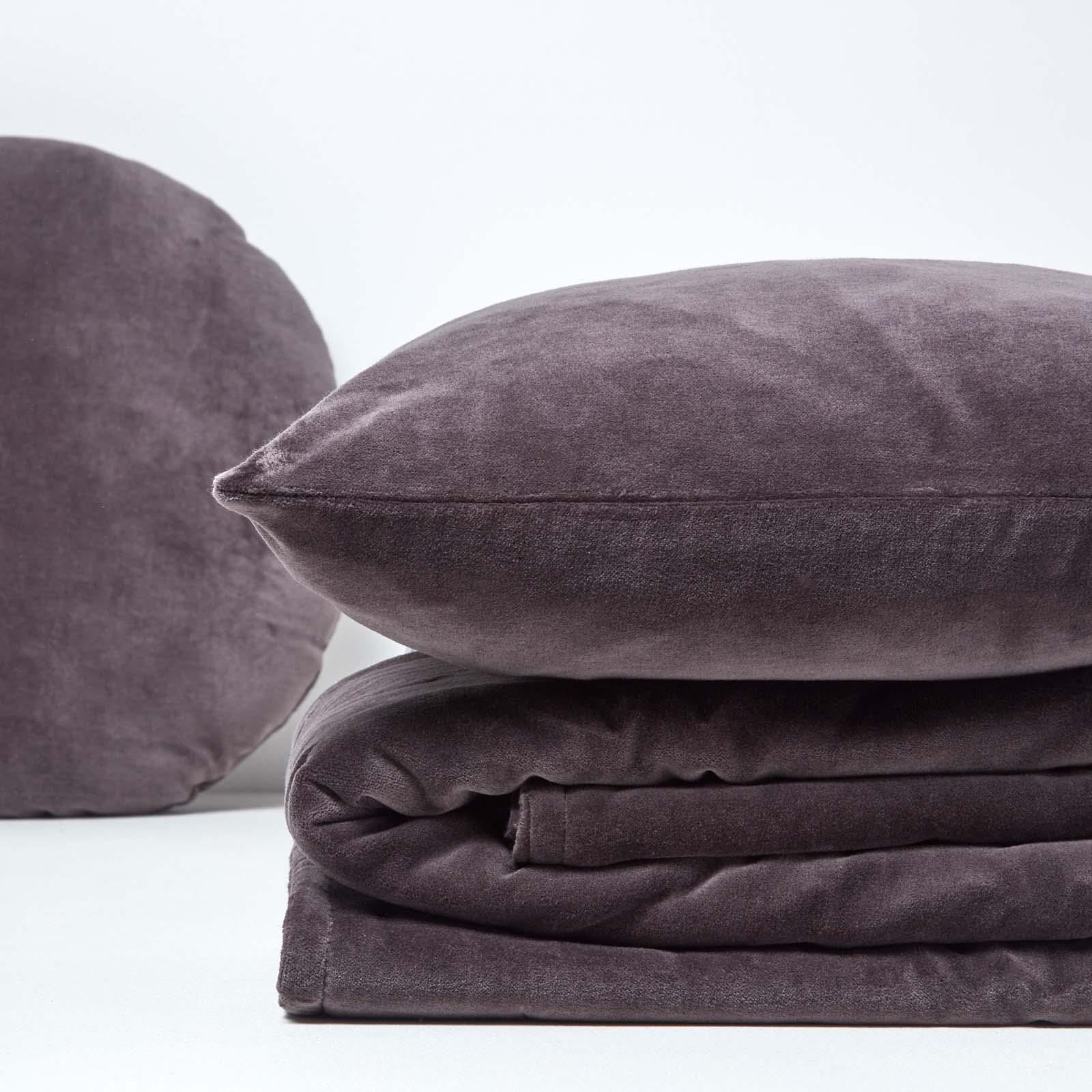Luxurious Super Soft Cotton Velvet Woven Washable Quilted Sofa or Bed Throw - Picture 20 of 57
