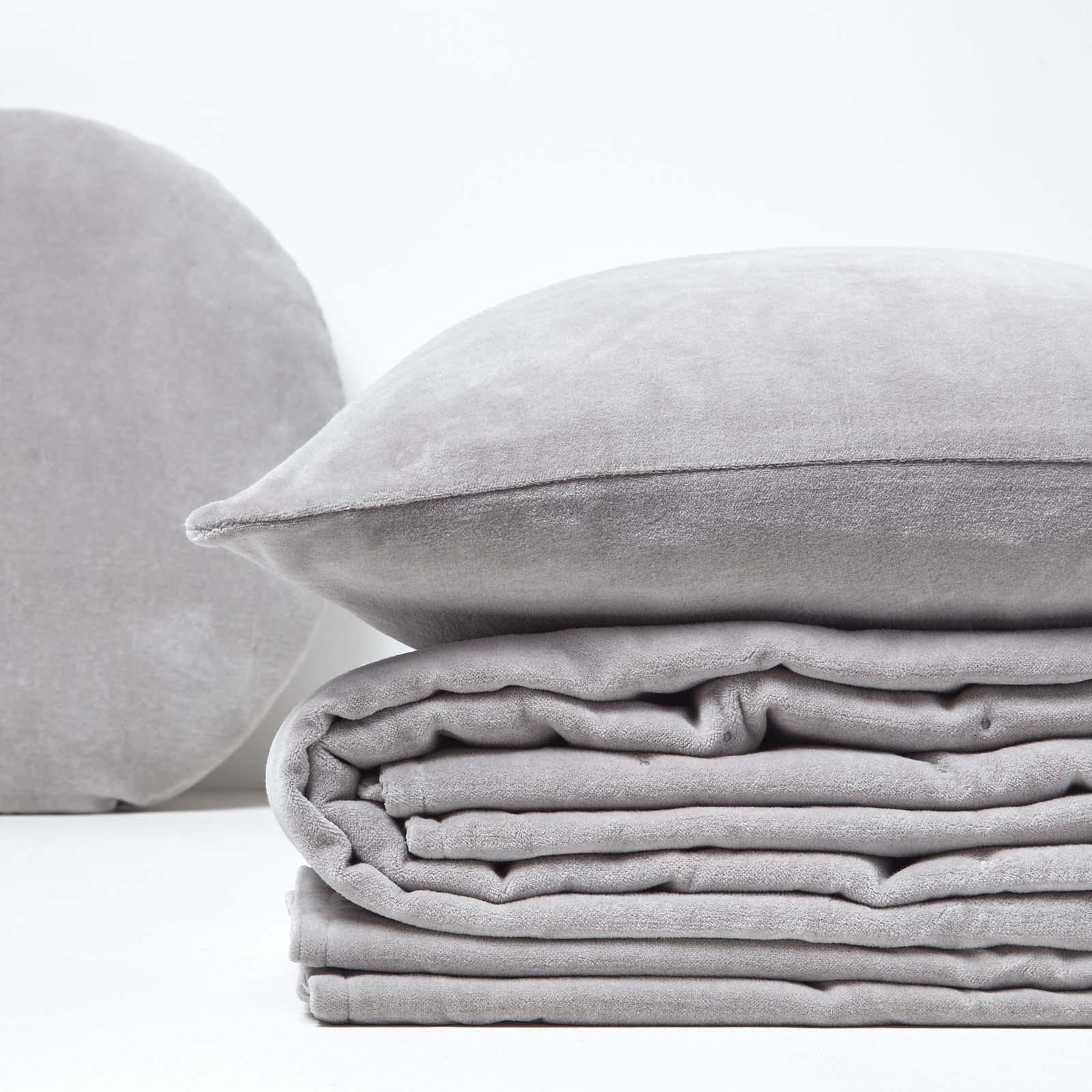 Luxurious Super Soft Cotton Velvet Woven Washable Quilted Sofa or Bed Throw - Picture 34 of 57