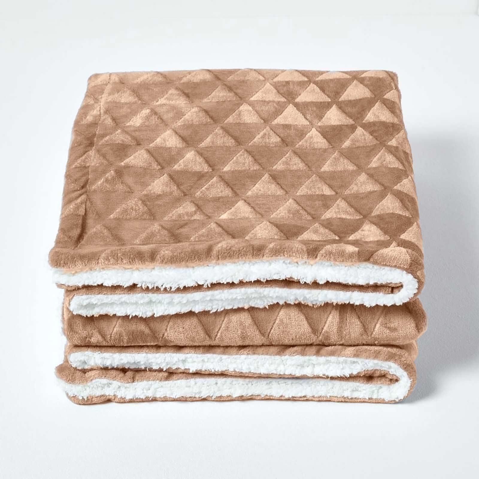 Velvet Throw Over Sofa Bedspread Geometric Triangle Soft Bed Protector Cover - Picture 31 of 74