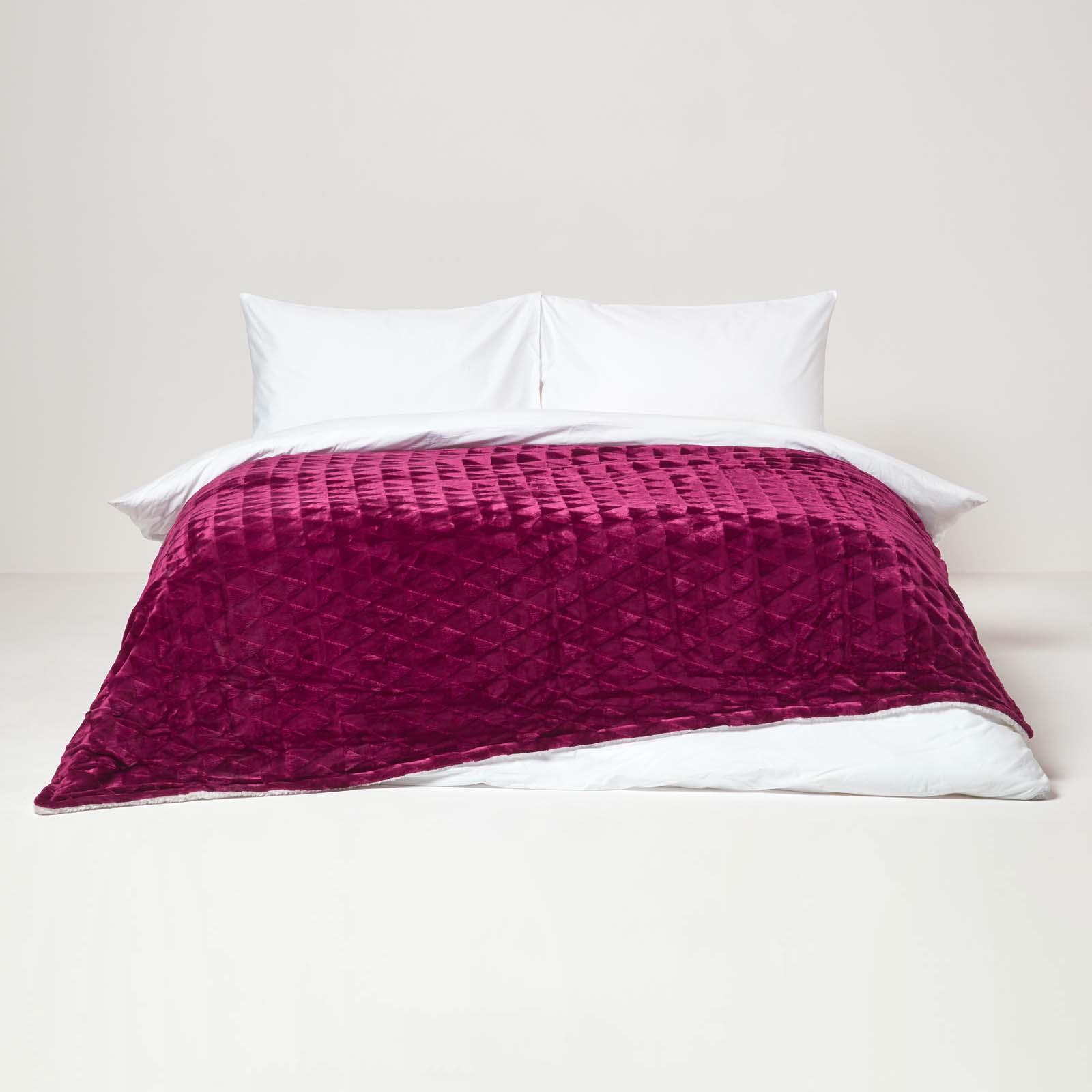 Velvet Throw Over Sofa Bedspread Geometric Triangle Soft Bed Protector Cover - Picture 25 of 74