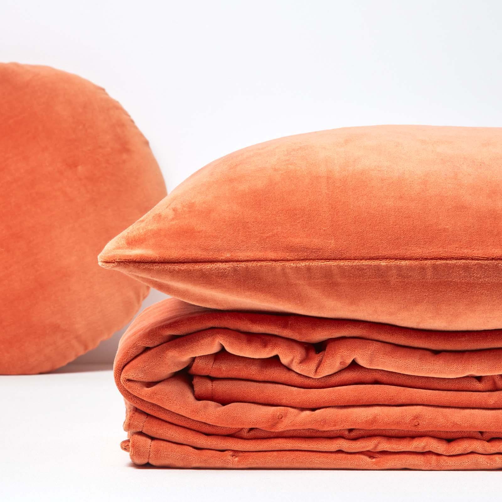 Luxurious Super Soft Cotton Velvet Woven Washable Quilted Sofa or Bed Throw - Picture 13 of 57