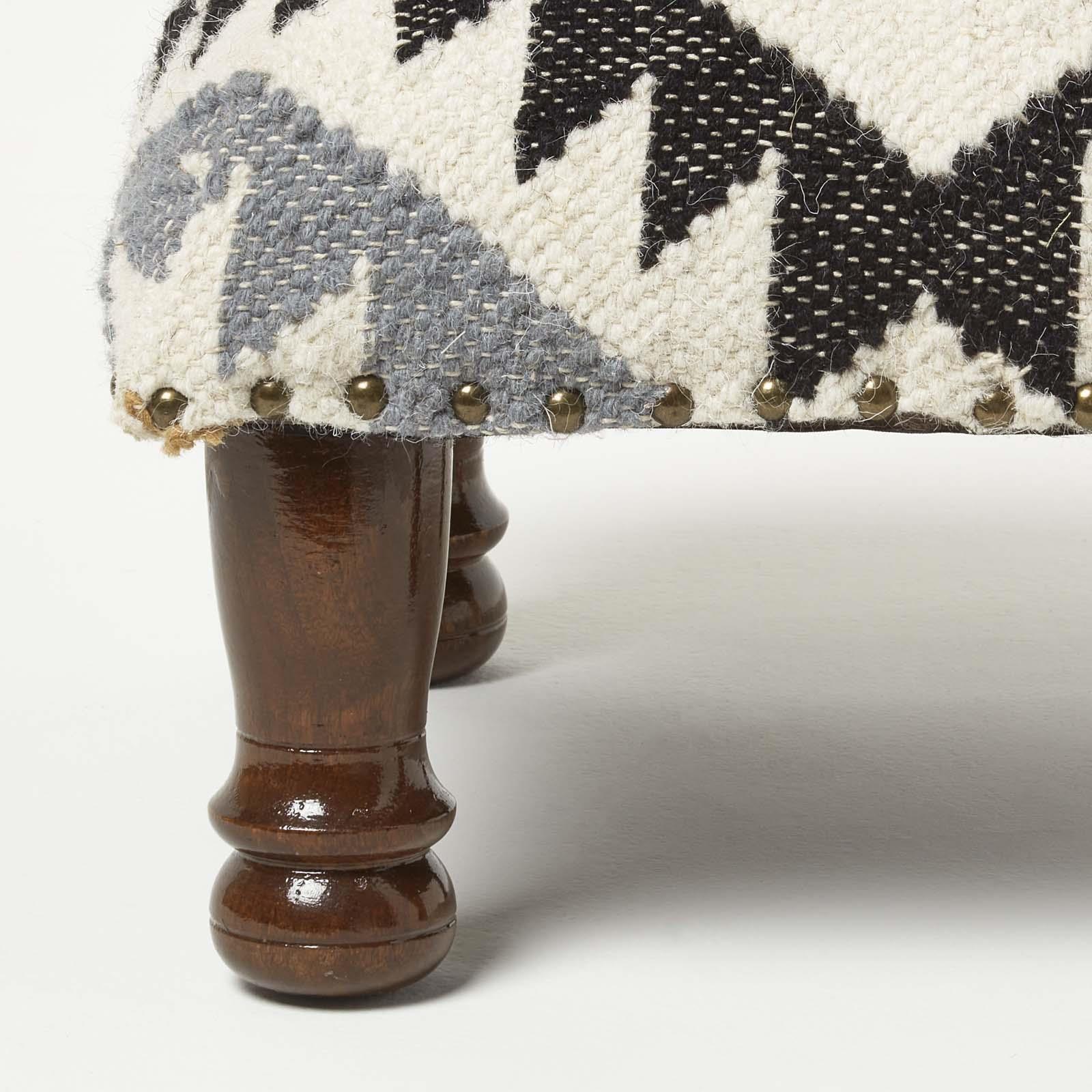 Traditional Style Handmade Kilim Pouffe & Footstool with Wooden Legs - Picture 28 of 34